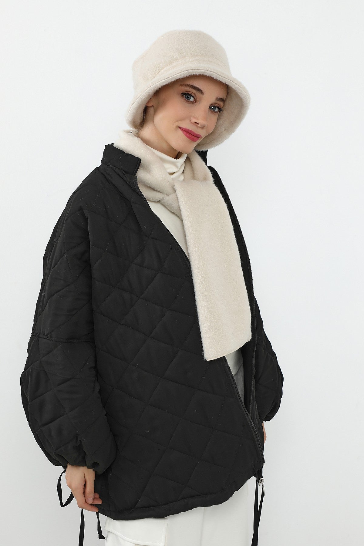 Women’s Winter Hat and Scarf Set, Soft Felted Wool Bucket Hat + Long Scarf,BAT-1DK Ivory