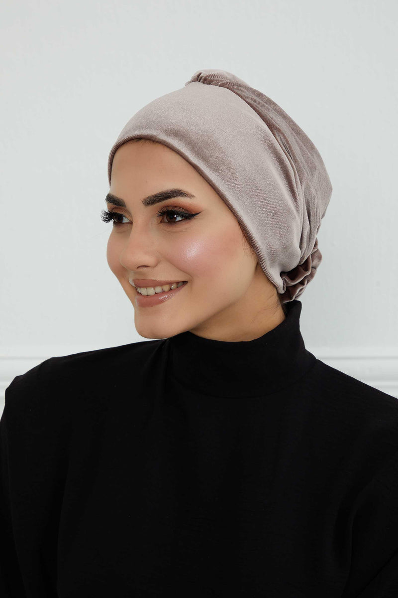 Vorgebundene Turbanmütze aus Samt mit Rosenmotiv auf der Rückseite, Sofort-Turbanmütze aus Samt für den Winter, Chemo-Kopfbedeckung aus Samt, B-53K