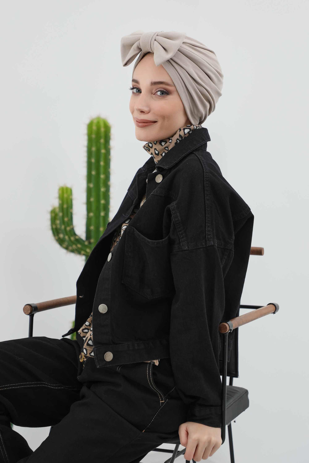 Comfortable Winter Turban Bonnet with Detachable Bowtie, One-Size Removable Bow Turban for Cold Weather, Cozy Ribbed Instant Turban,B-27RB Mink