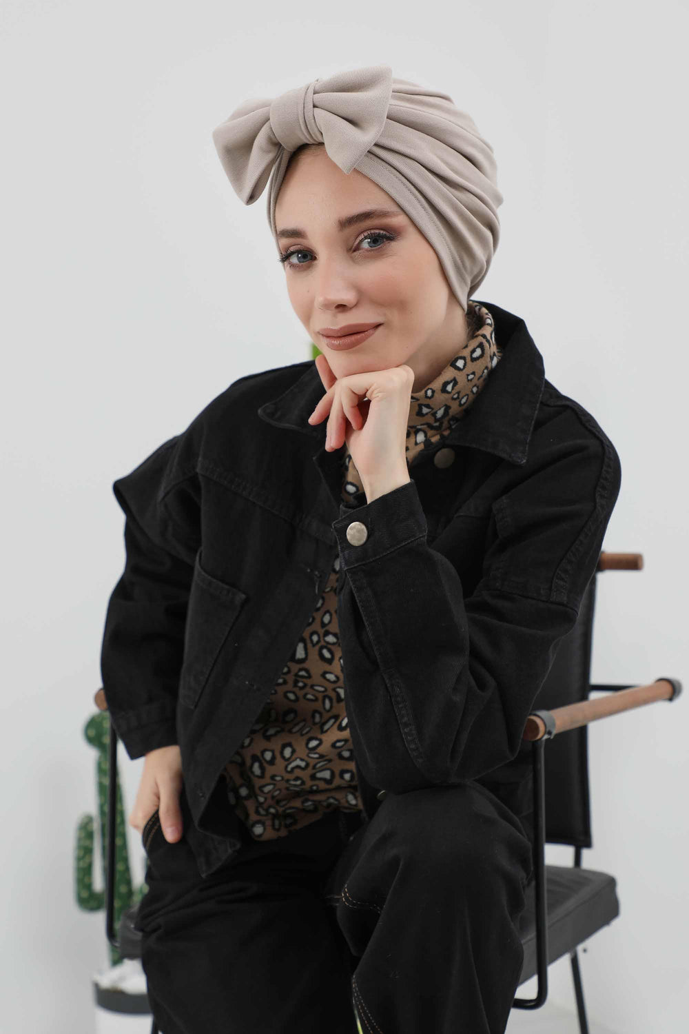 Comfortable Winter Turban Bonnet with Detachable Bowtie, One-Size Removable Bow Turban for Cold Weather, Cozy Ribbed Instant Turban,B-27RB Mink
