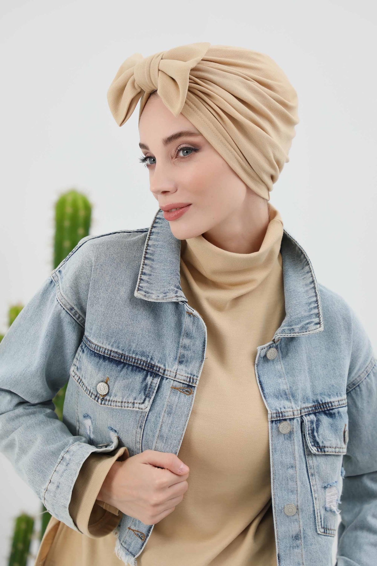 Comfortable Winter Turban Bonnet with Detachable Bowtie, One-Size Removable Bow Turban for Cold Weather, Cozy Ribbed Instant Turban,B-27RB Beige