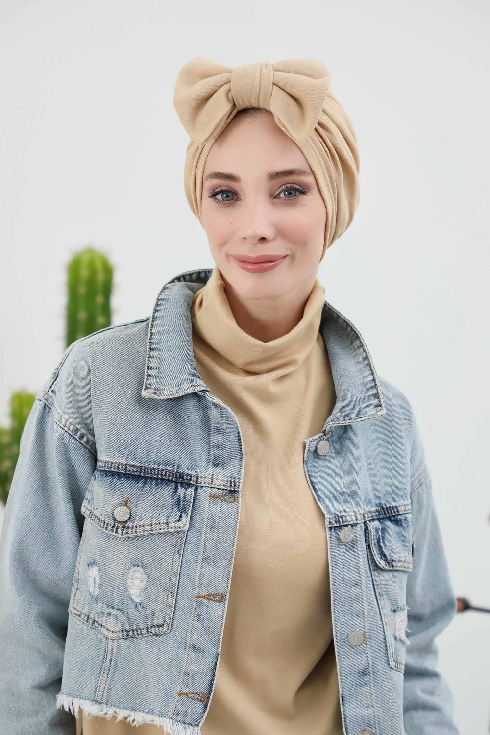 Comfortable Winter Turban Bonnet with Detachable Bowtie, One-Size Removable Bow Turban for Cold Weather, Cozy Ribbed Instant Turban,B-27RB Beige