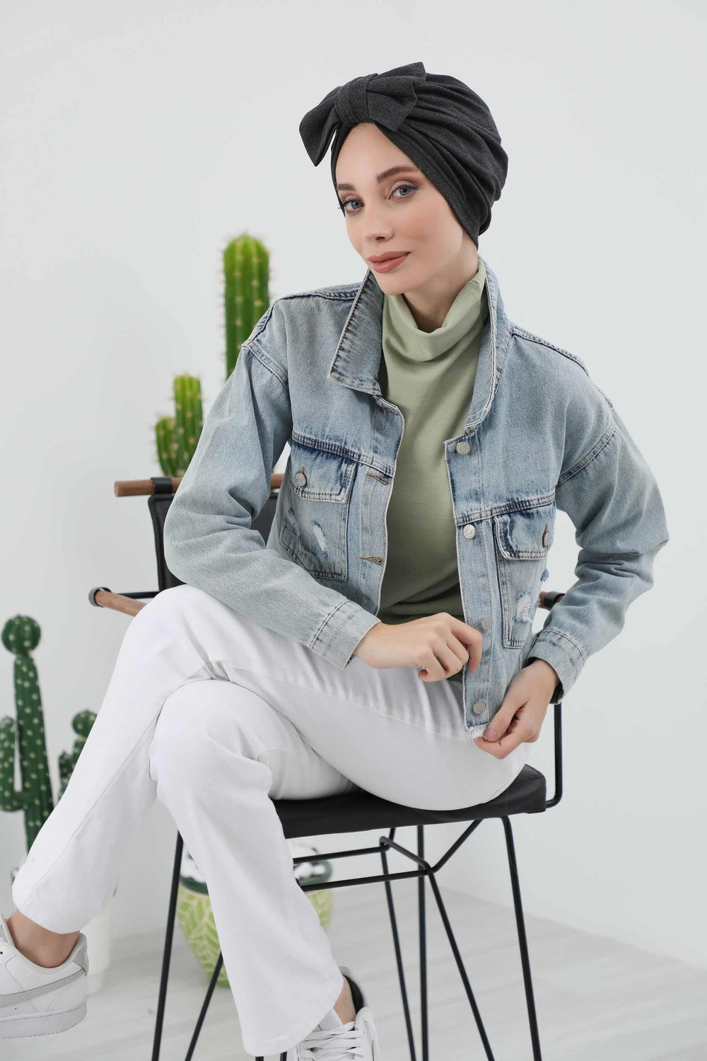 Comfortable Winter Turban Bonnet with Detachable Bowtie, One-Size Removable Bow Turban for Cold Weather, Cozy Ribbed Instant Turban,B-27RB Beige