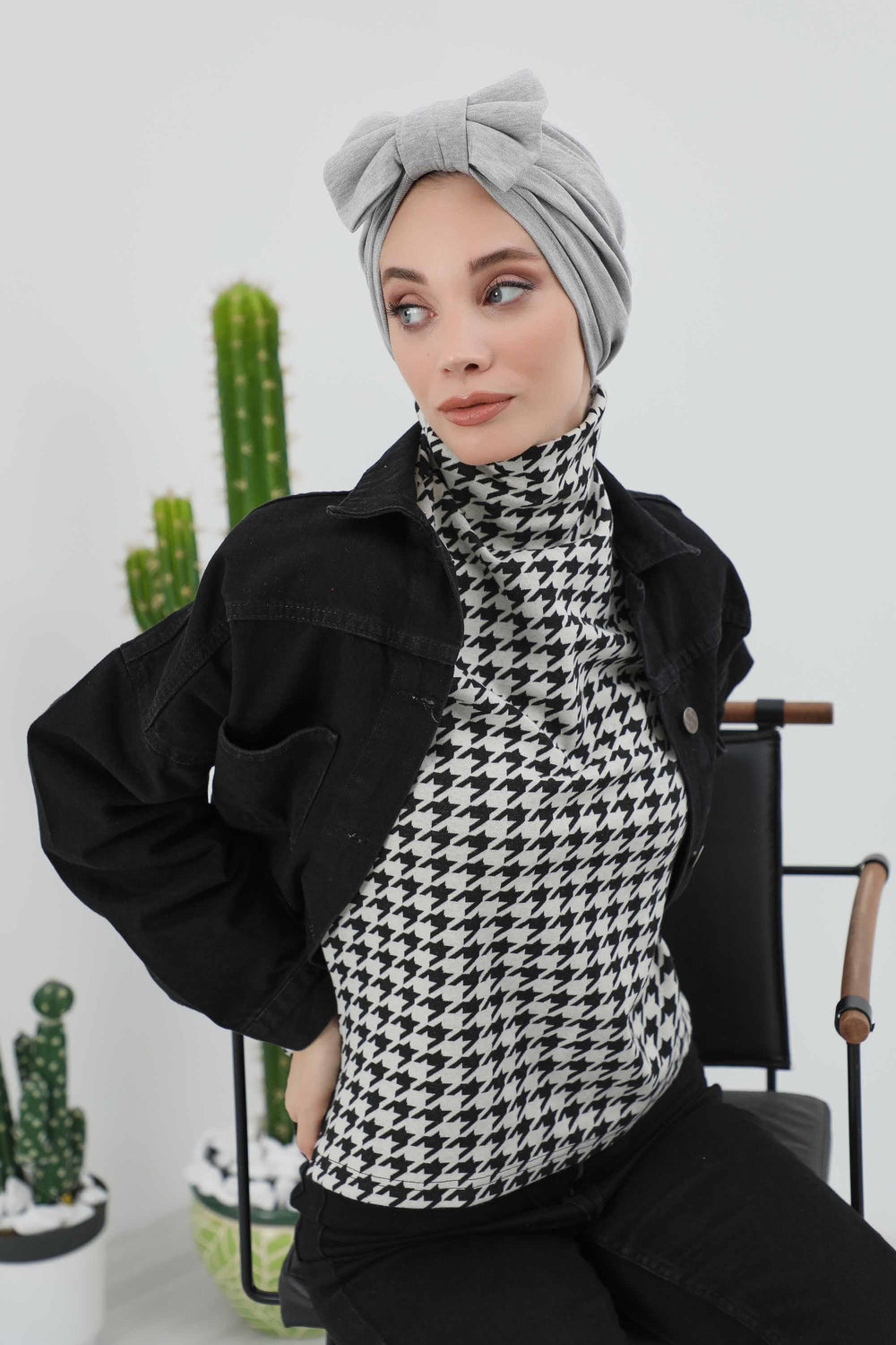 Comfortable Winter Turban Bonnet with Detachable Bowtie, One-Size Removable Bow Turban for Cold Weather, Cozy Ribbed Instant Turban,B-27RB Gray Melange