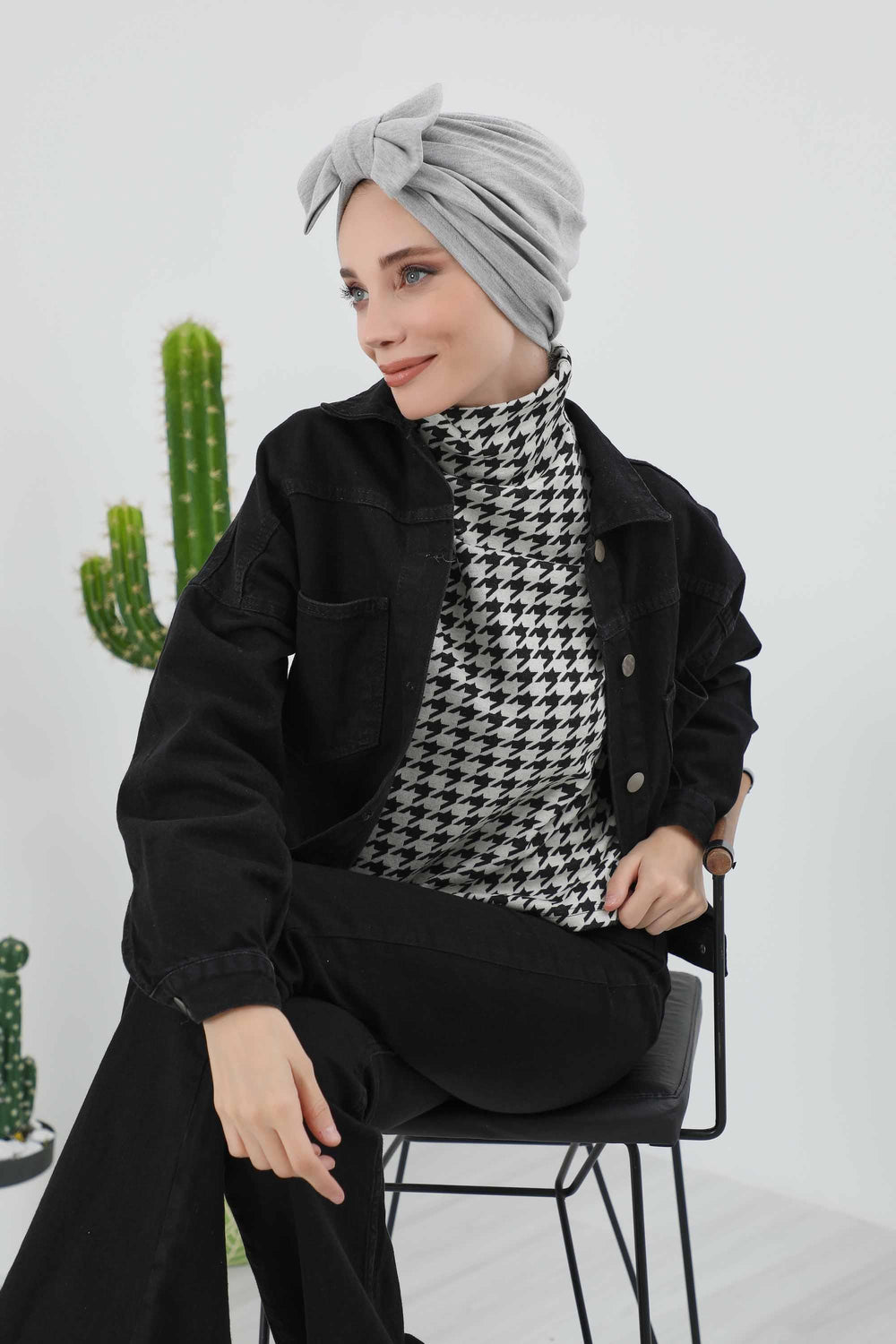 Comfortable Winter Turban Bonnet with Detachable Bowtie, One-Size Removable Bow Turban for Cold Weather, Cozy Ribbed Instant Turban,B-27RB Gray Melange
