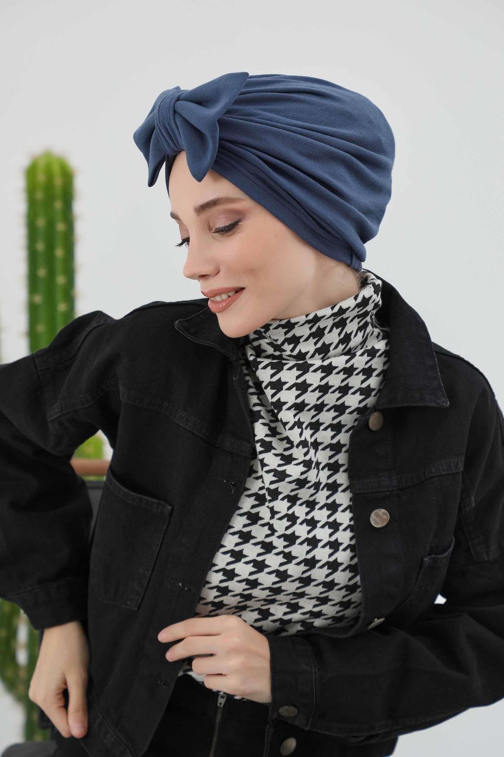 Comfortable Winter Turban Bonnet with Detachable Bowtie, One-Size Removable Bow Turban for Cold Weather, Cozy Ribbed Instant Turban,B-27RB Gray Melange