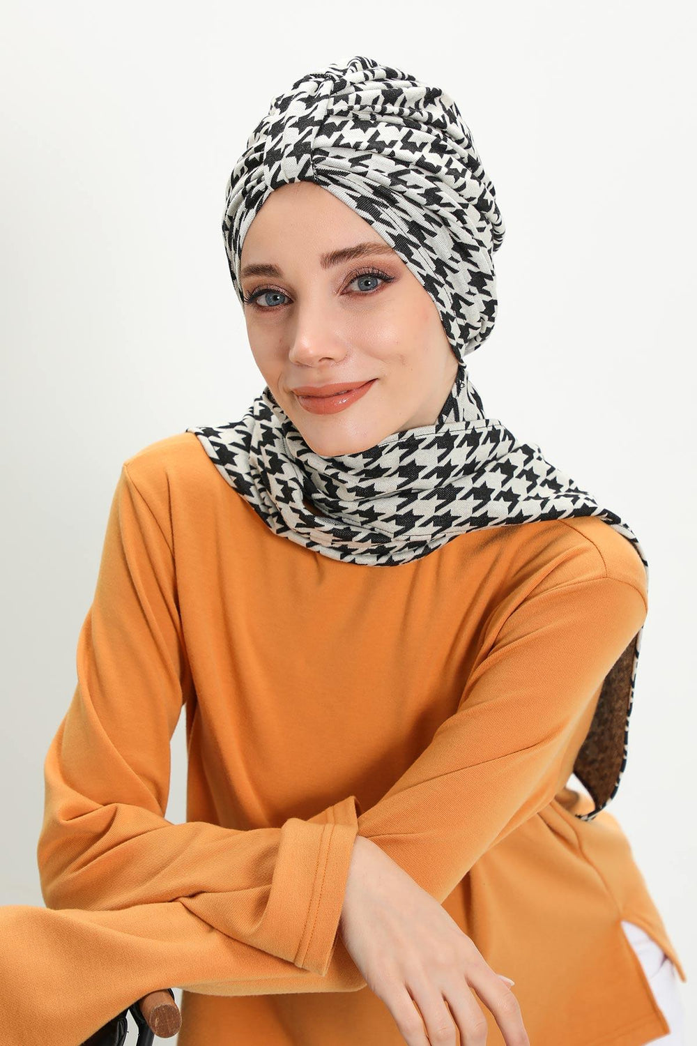 Patterned Winter Scarf Turban for Women, Polyviscose Stretch Turban with Scarf, Stylish One-Size Headwrap for Women,B-80DIV Black Houndstooth