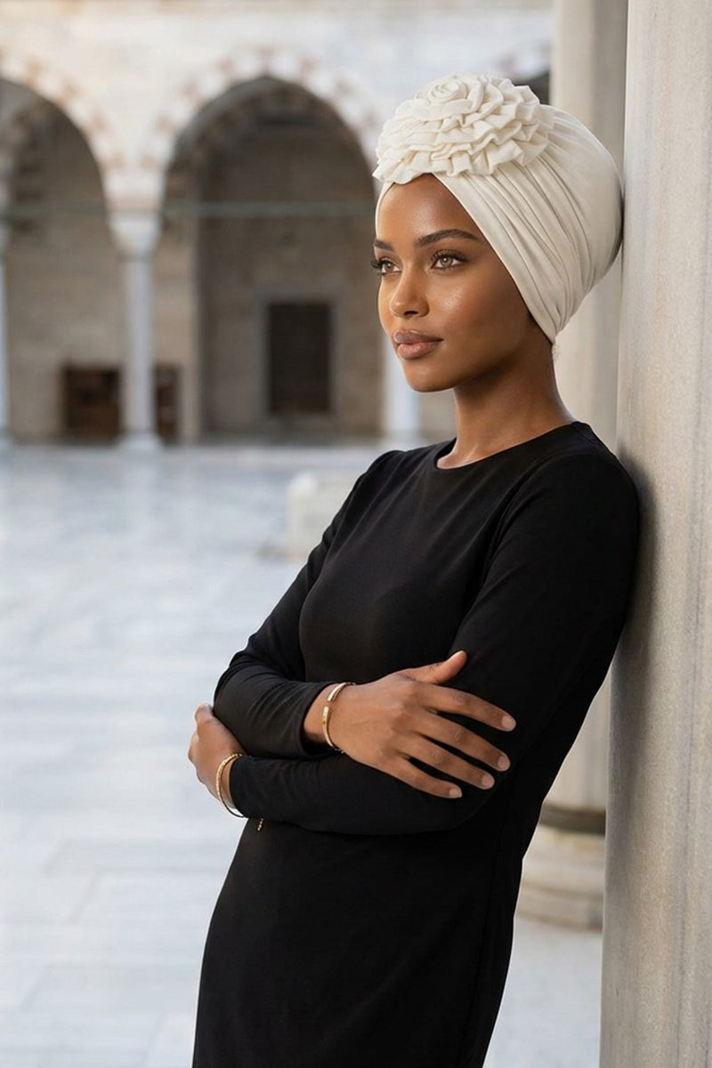 حجاب عمامة فوري أنيق باللون الوردي للنساء، وشاح قطني لف الرأس الكيميائي، قبعة بونيه سادة مع وردة كبيرة جميلة مصنوعة يدويًا، B-21