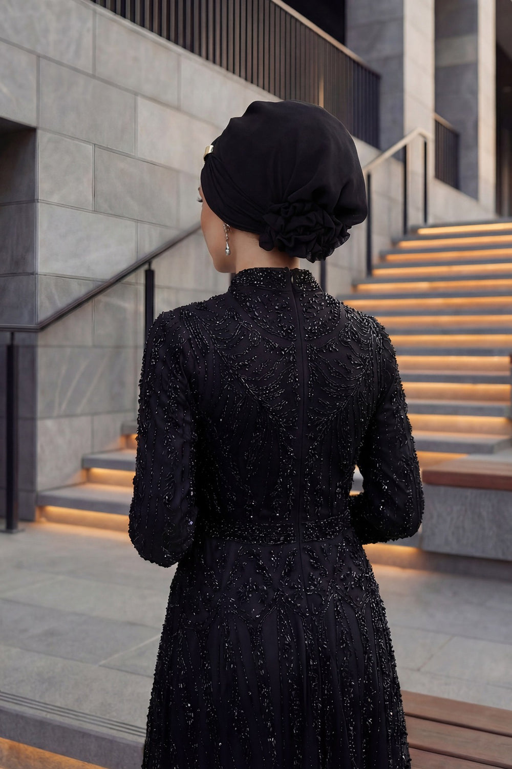 Chiffon Instant Turban with Sleek Gold Accent, Pre-Tied Hijab Cap for Women, Elegant Ready-to-Wear Modest Headwrap,HT-95S Black