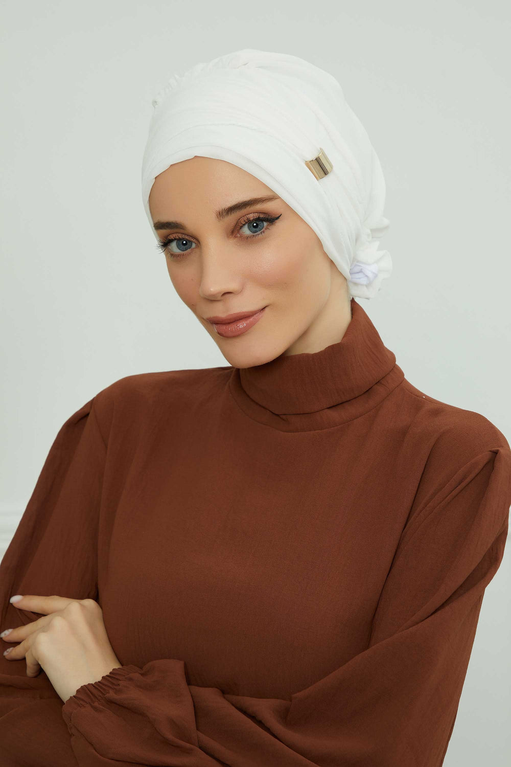 Chiffon Instant Turban with Sleek Gold Accent, Pre-Tied Hijab Cap for Women, Elegant Ready-to-Wear Modest Headwrap,HT-95S Ivory