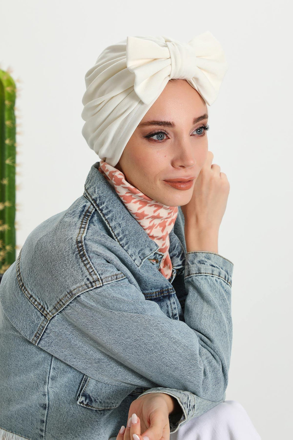 Comfortable Winter Turban Bonnet with Detachable Bowtie, One-Size Removable Bow Turban for Cold Weather, Cozy Ribbed Instant Turban,B-27RB Gray Melange