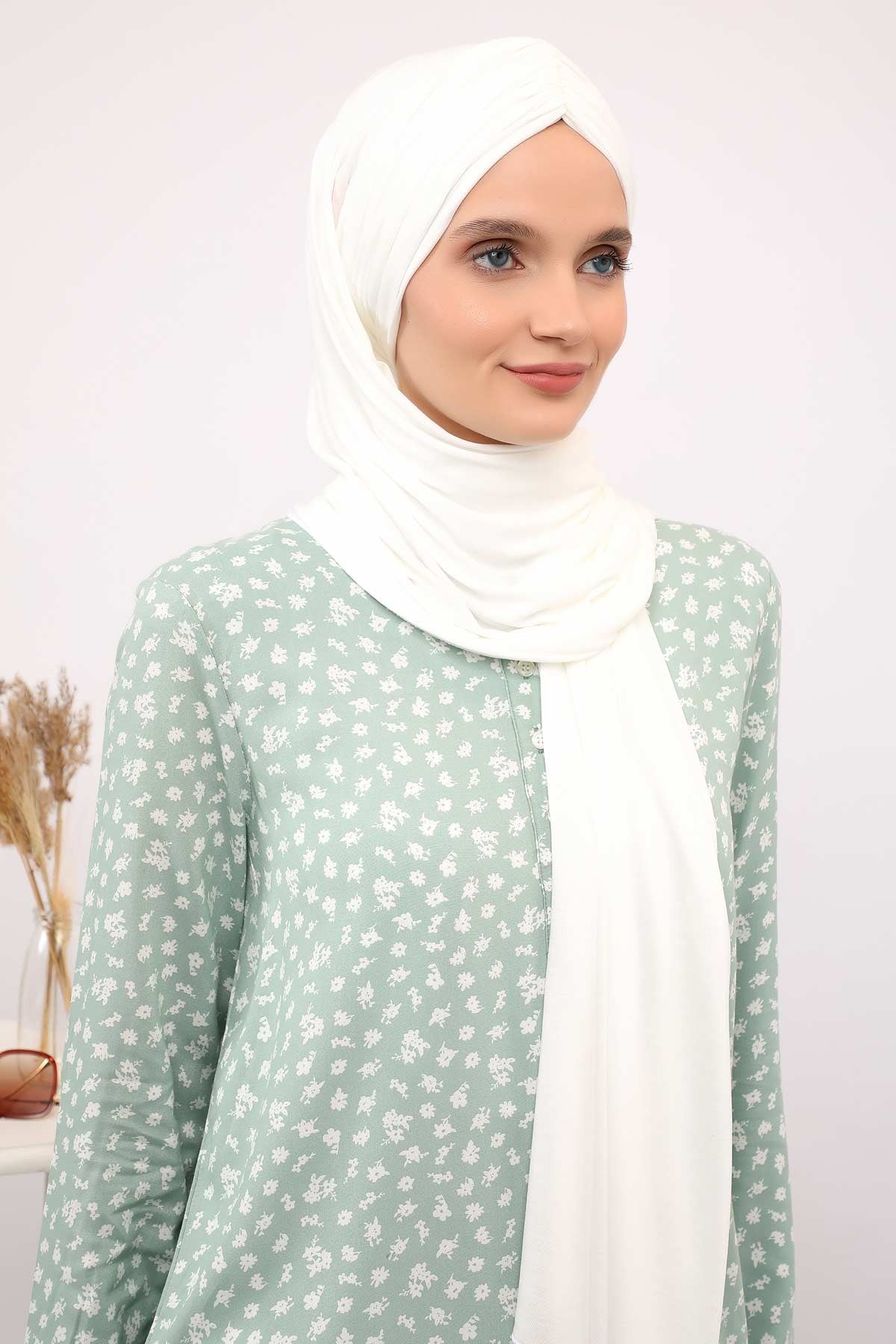 Effortless Instant Cotton Shawl for Women, Instant Cotton Lightweight Hijab Headscarf, Comfortable and Large Women Hijab Shawl,CPS-44 Ivory