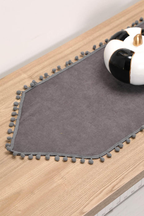 Eleganter Tischläufer aus Strickstoff mit verspielten Pom-Pom-Kanten, bezaubernder Tischläufer aus Pom-Pom-Strick für eine gemütliche und stilvolle Tischdekoration zu Hause,R-20K