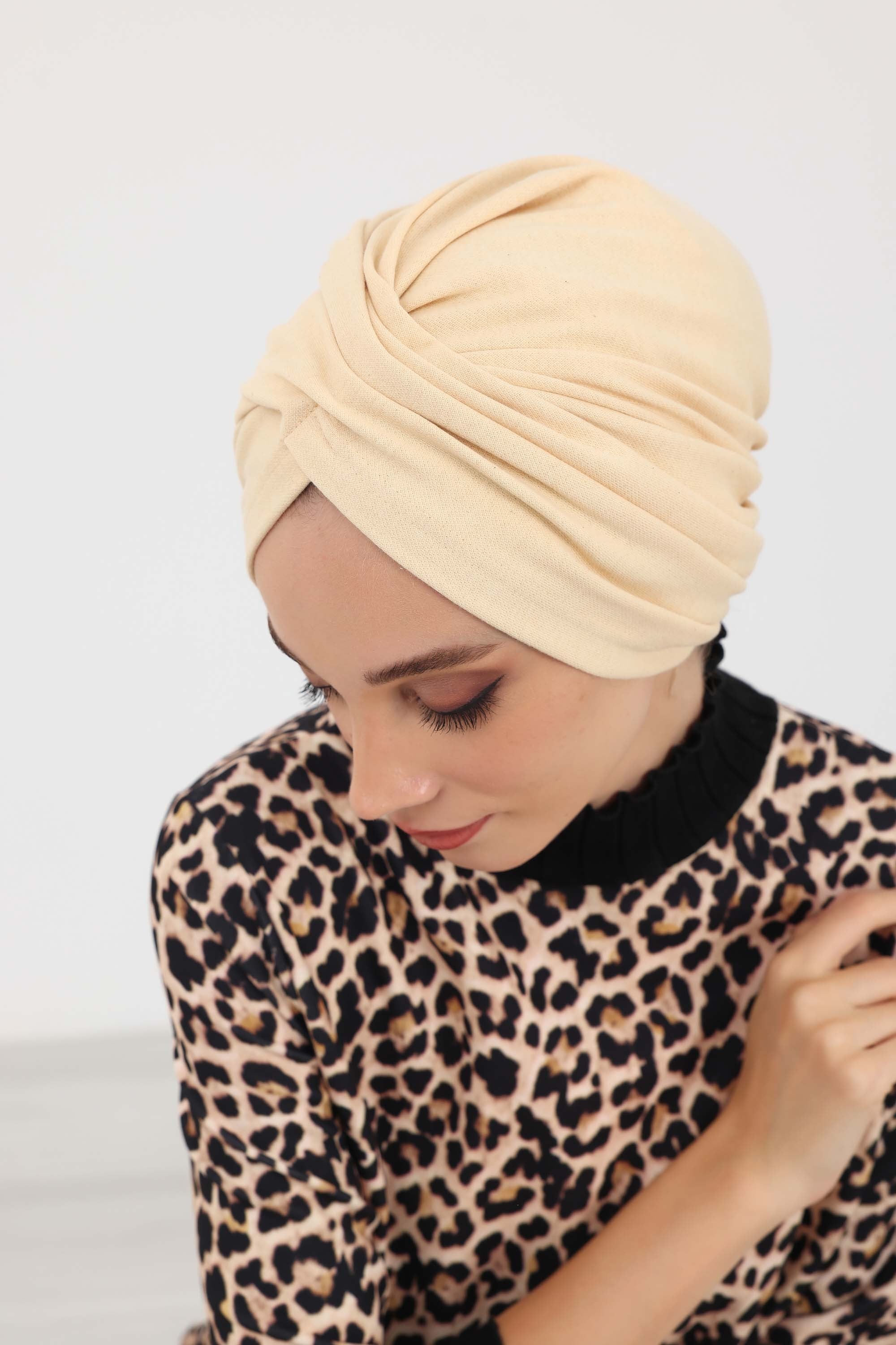Elegant Stretchable Winter Turban Bonnet for Women, One-Size Polyviscose Headwrap for Cold Weathers, Thick and Cozy Chemo Headwrap,B-9IV