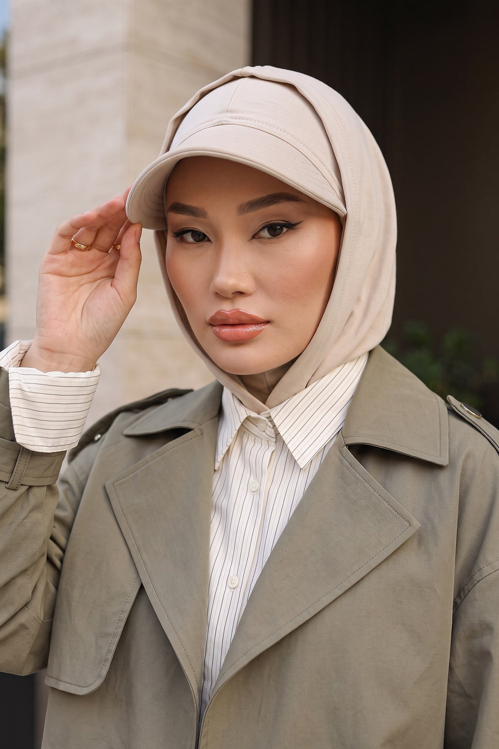Full Coverage Bonnet Hijab with Visor, Ready to Wear Modest Visor Underscarf Bonnet with Neck Cover for All Seasons,B-88O Beige