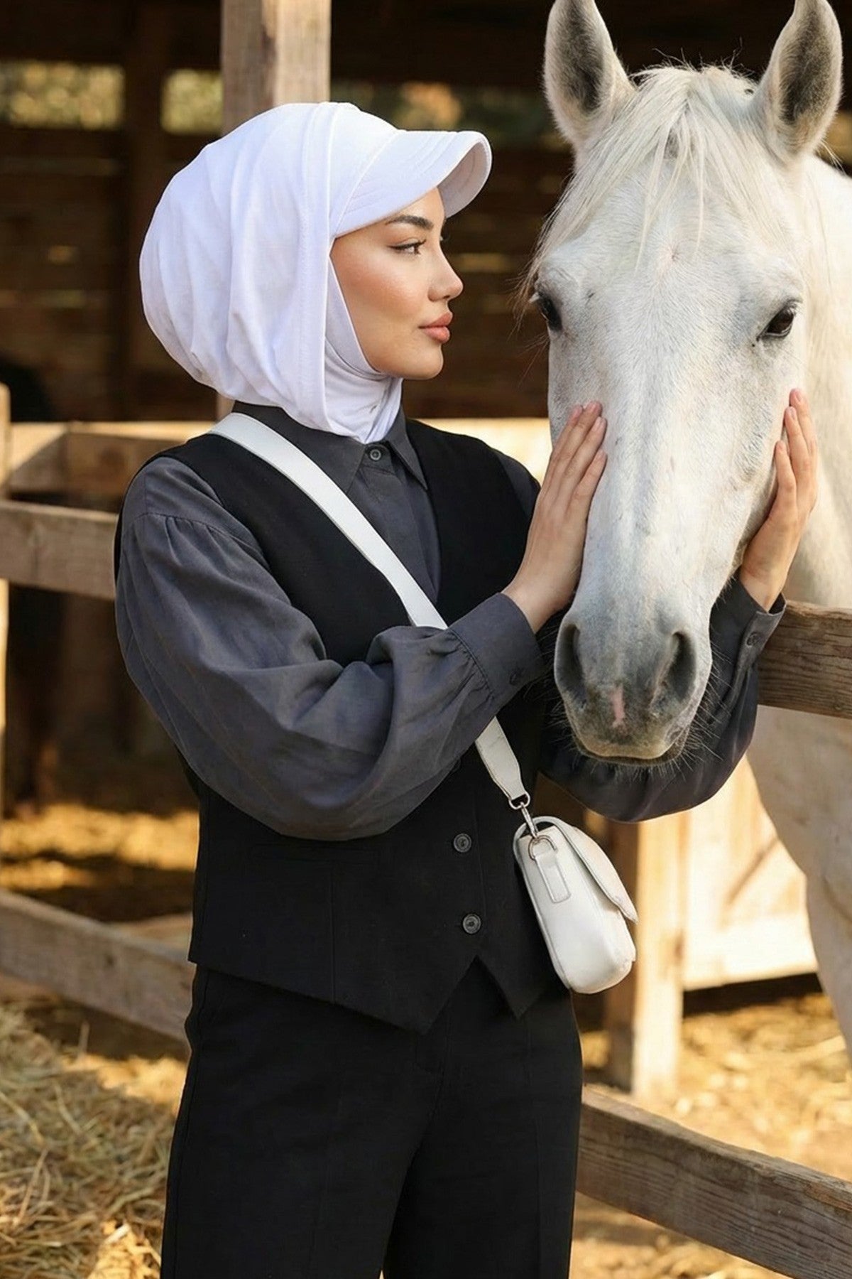 Full Coverage Cotton Bonnet Hijab with Visor, Ready to Wear Modest Visor Underscarf Bonnet with Neck Cover,B-88P White