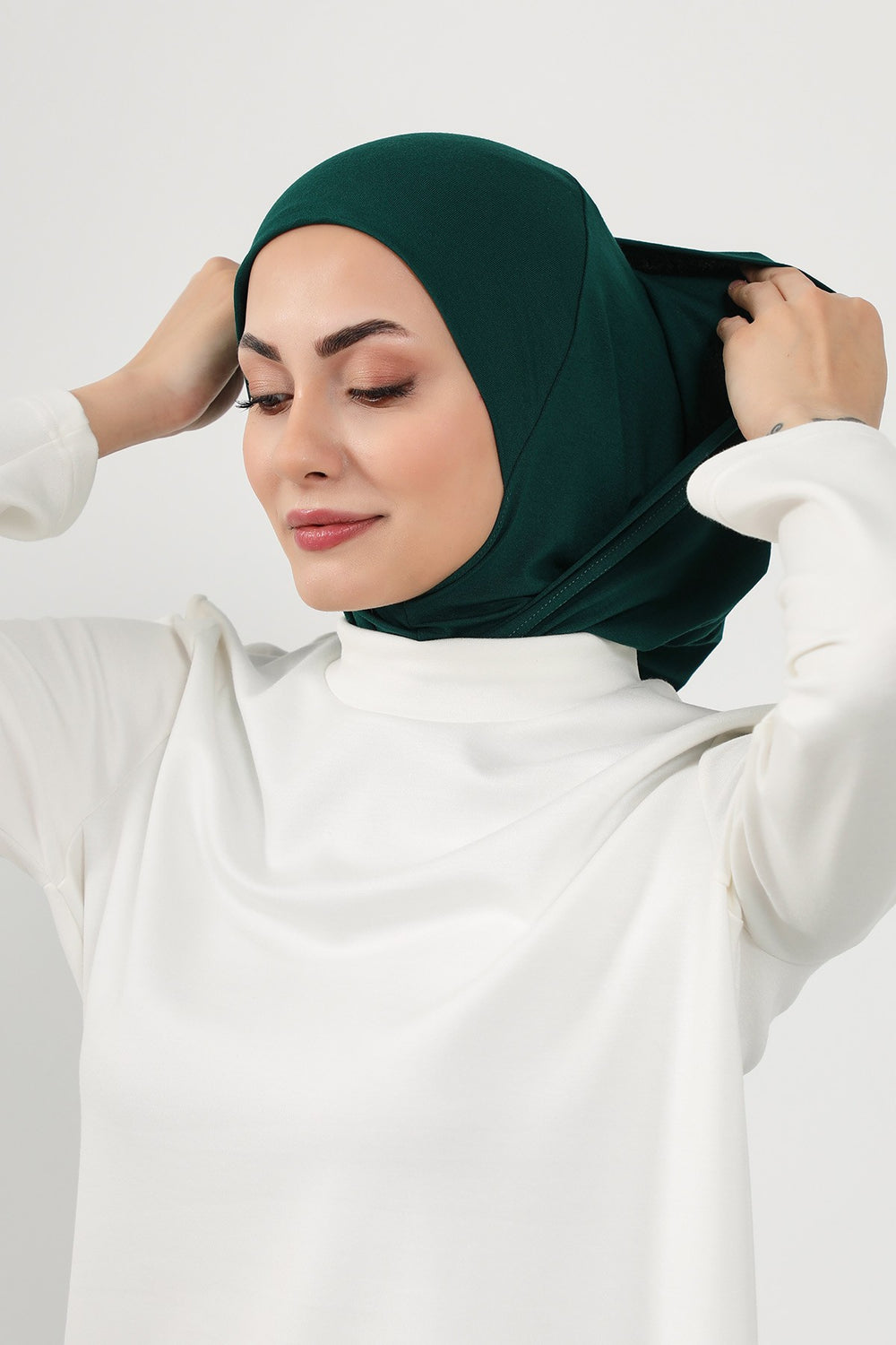 Full Coverage Instant Cotton Bonnet for Women, Ready-to-Wear Hijab Bonnet with Neck Coverage,B-89P Green
