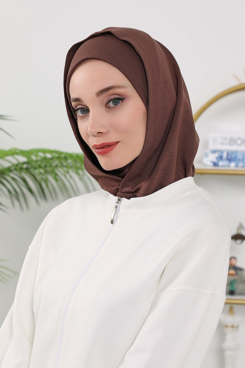 Full Coverage Instant Women Bonnet, All Season Ready-to-Wear Hijab Bonnet with Neck Coverage,B-89O Brown