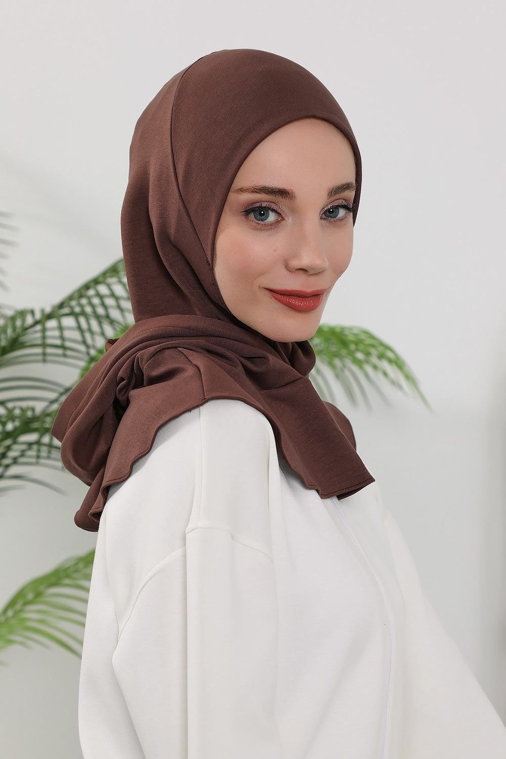 Full Coverage Instant Women Bonnet, All Season Ready-to-Wear Hijab Bonnet with Neck Coverage,B-89O Brown