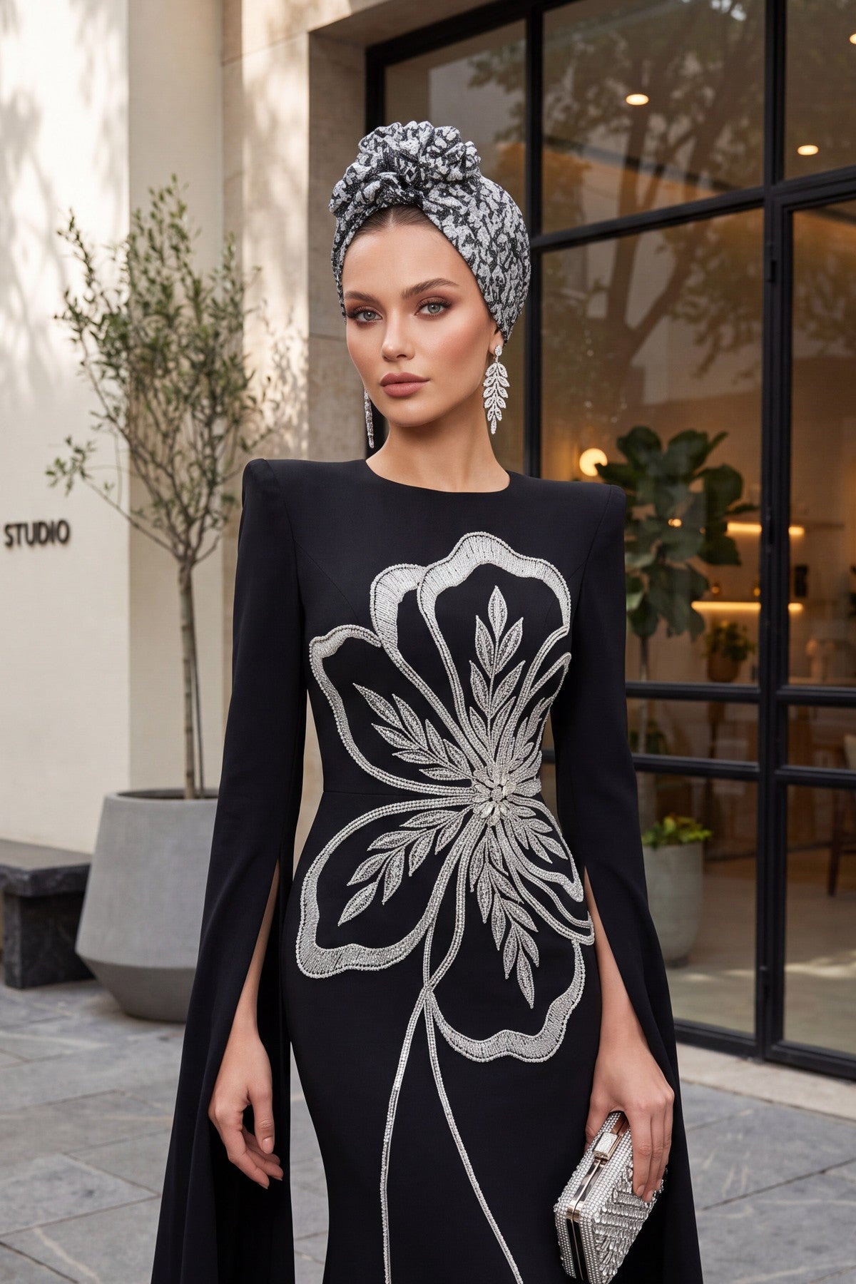 Glamouröser Instant-Turban-Hijab mit Paillettenrose für Frauen, funkelnde modische Hijab-Kappe, elegantes vorgebundenes Kopftuch mit großem, ausgefallenem Rosendetail, B-21P