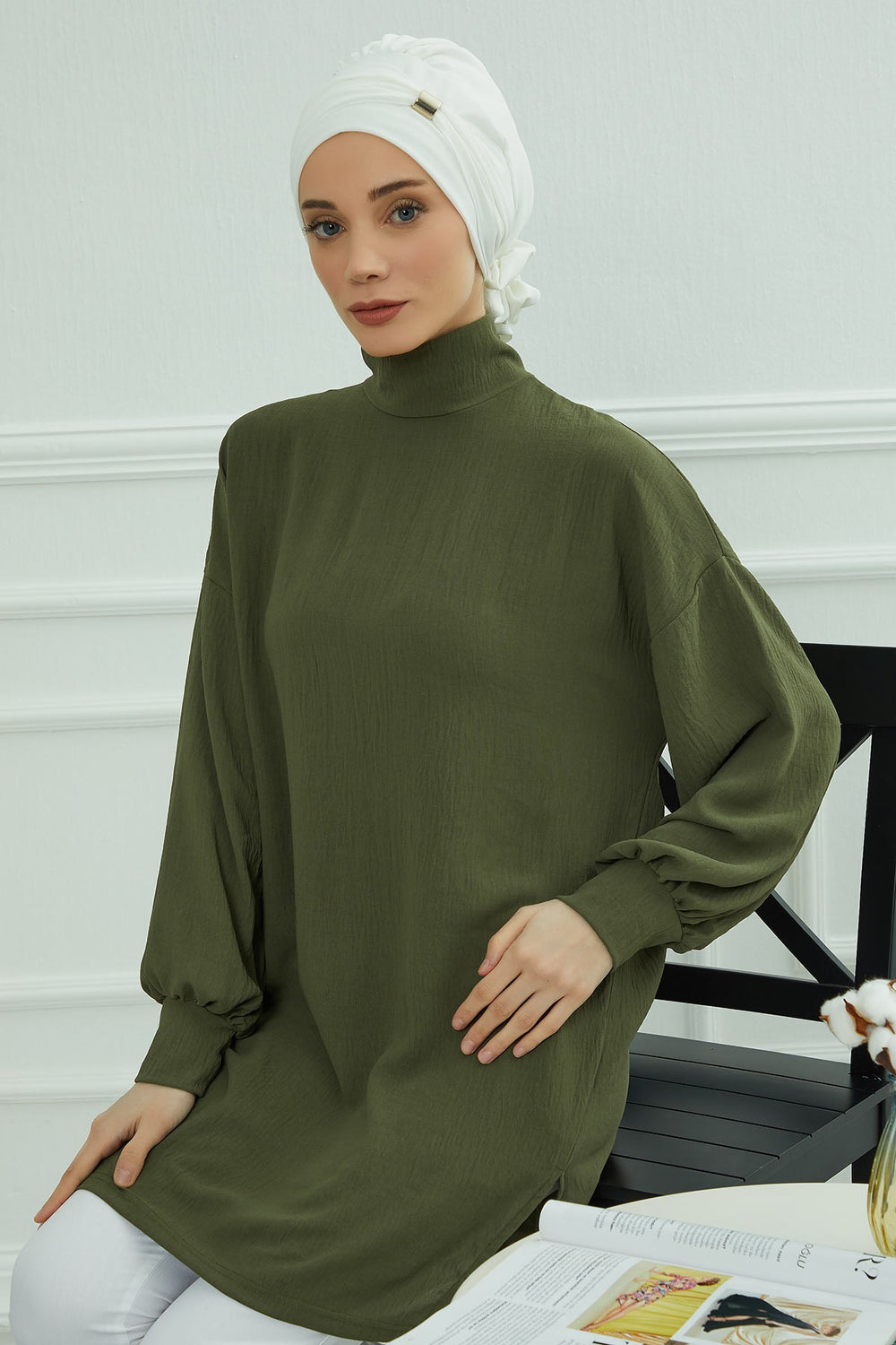 Instant Aerobin Turban Hijab for Women with Gold Accent, Pre-Tied Cotton Blend Headwrap, Modest Ready to Wear Headscarf,HT-95 White