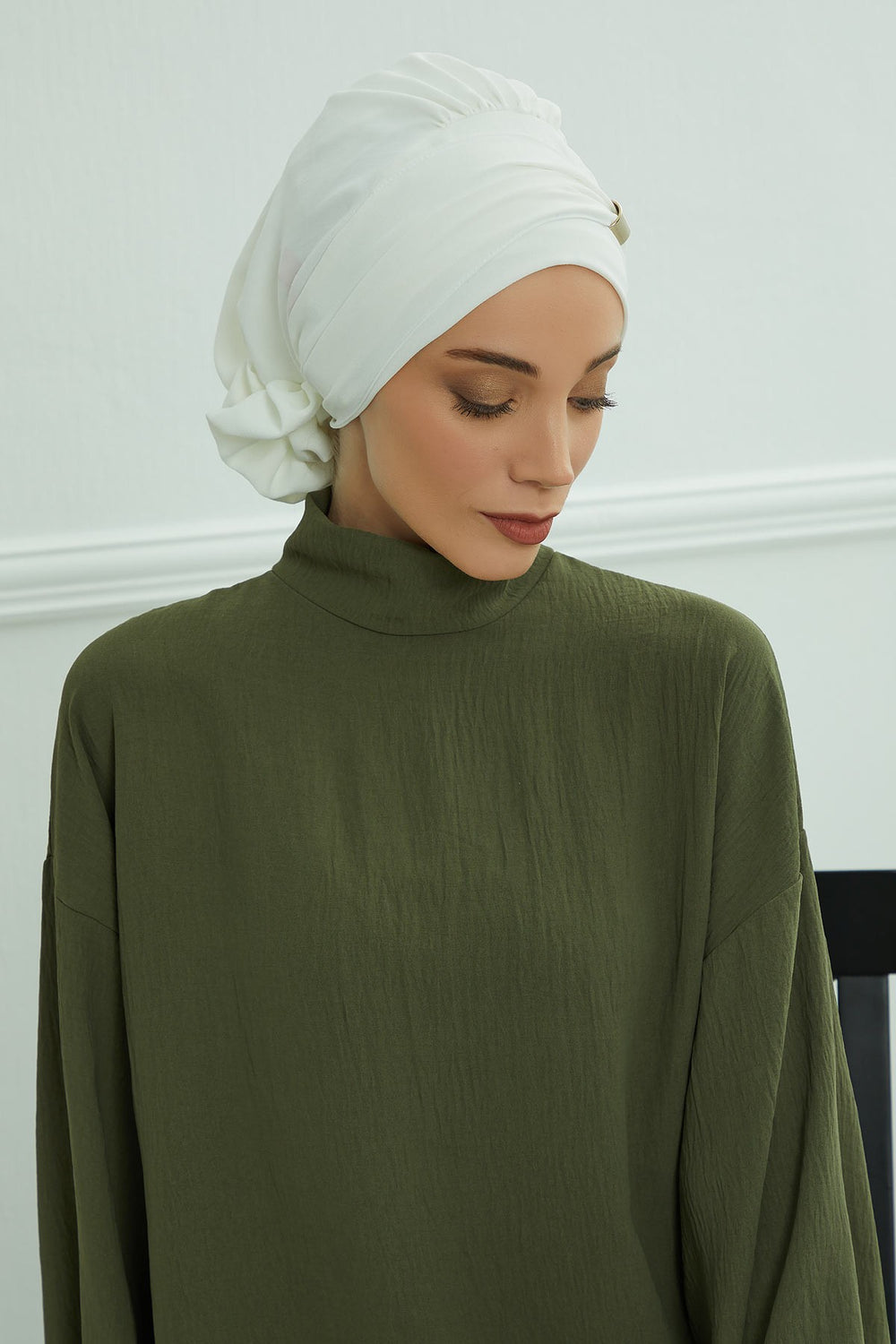 Instant Aerobin Turban Hijab for Women with Gold Accent, Pre-Tied Cotton Blend Headwrap, Modest Ready to Wear Headscarf,HT-95 White