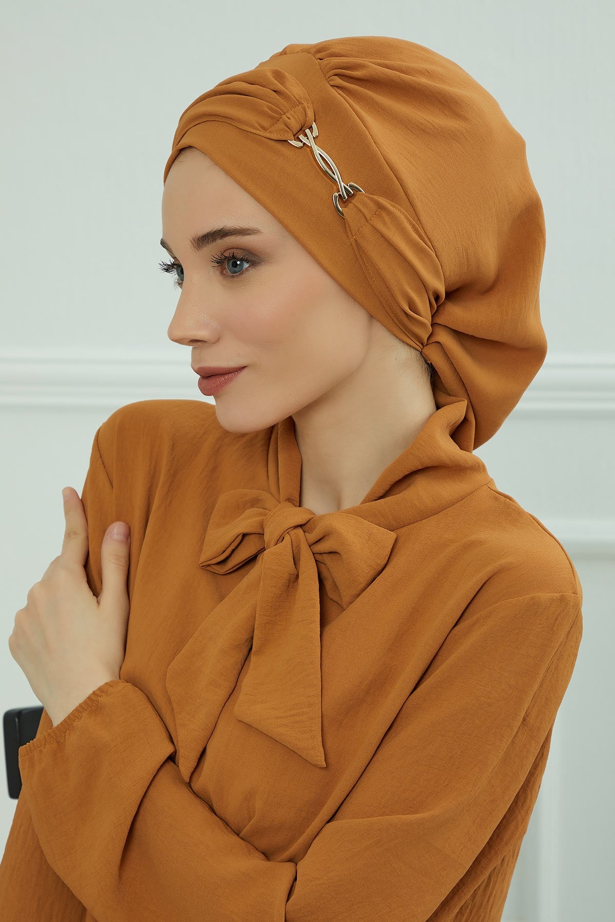 Instant Aerobin Turban with Gold Chain Detail, Pre-Tied Cotton Blend Hijab Cap, Elegant Modest Headwrap for Women,HT-93 Tawny Brown