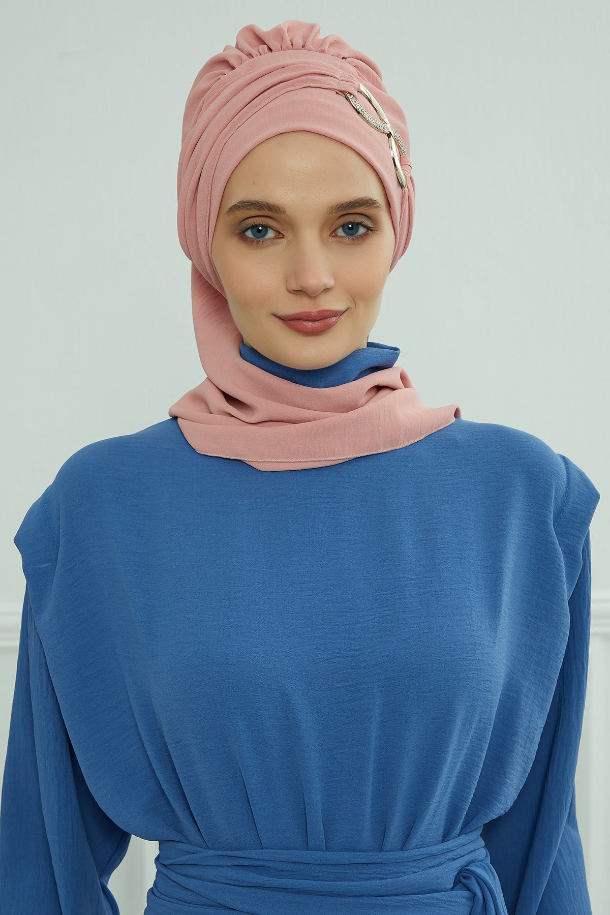 Instant Turban Lightweight Aerobin Scarf Head Turbans with Gorgeous Gold Accessory For Women Headwear Stylish Elegant Design,HT-94 Pink