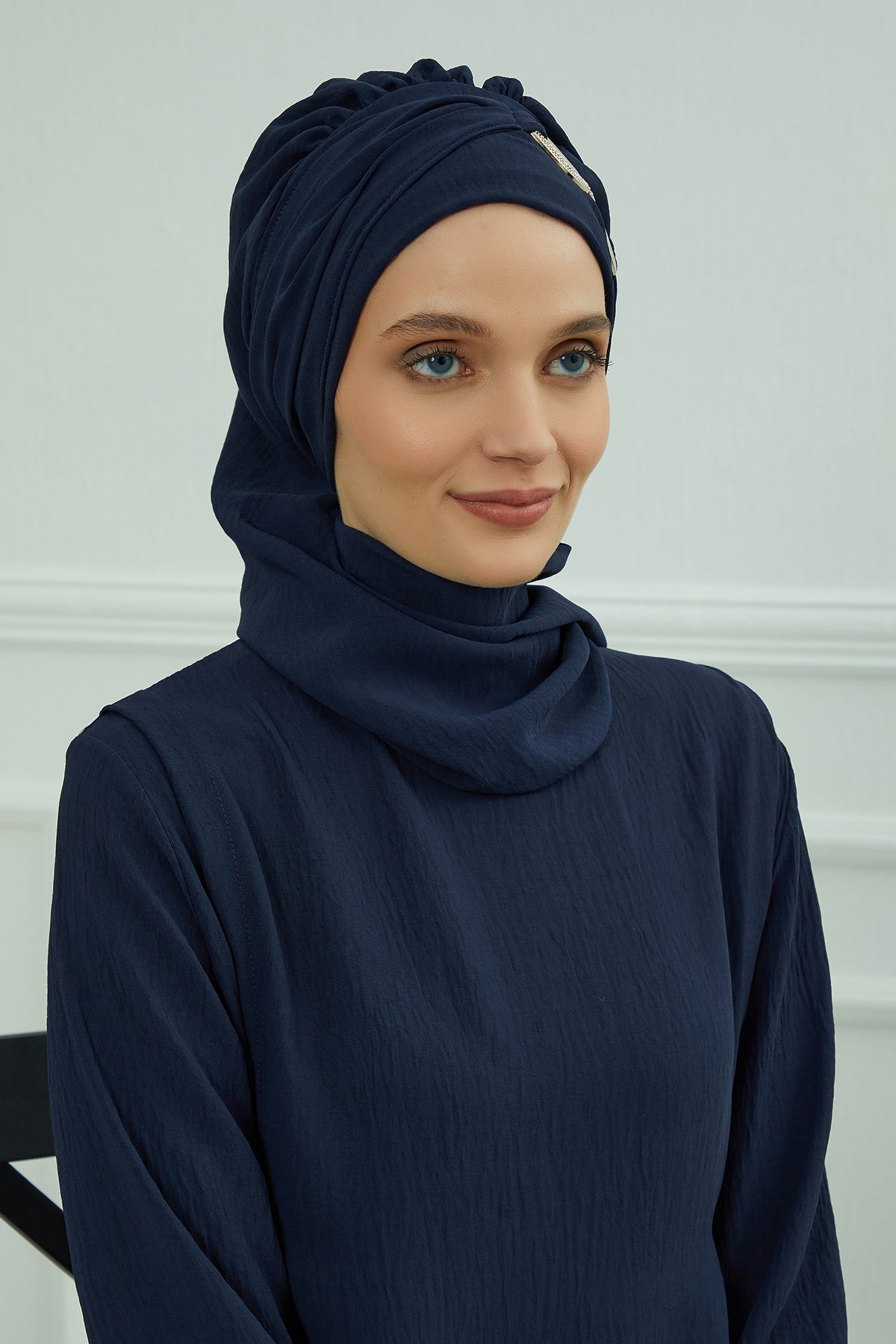 Instant Turban Lightweight Aerobin Scarf Head Turbans with Gorgeous Gold Accessory For Women Headwear Stylish Elegant Design,HT-94 Navy Blue