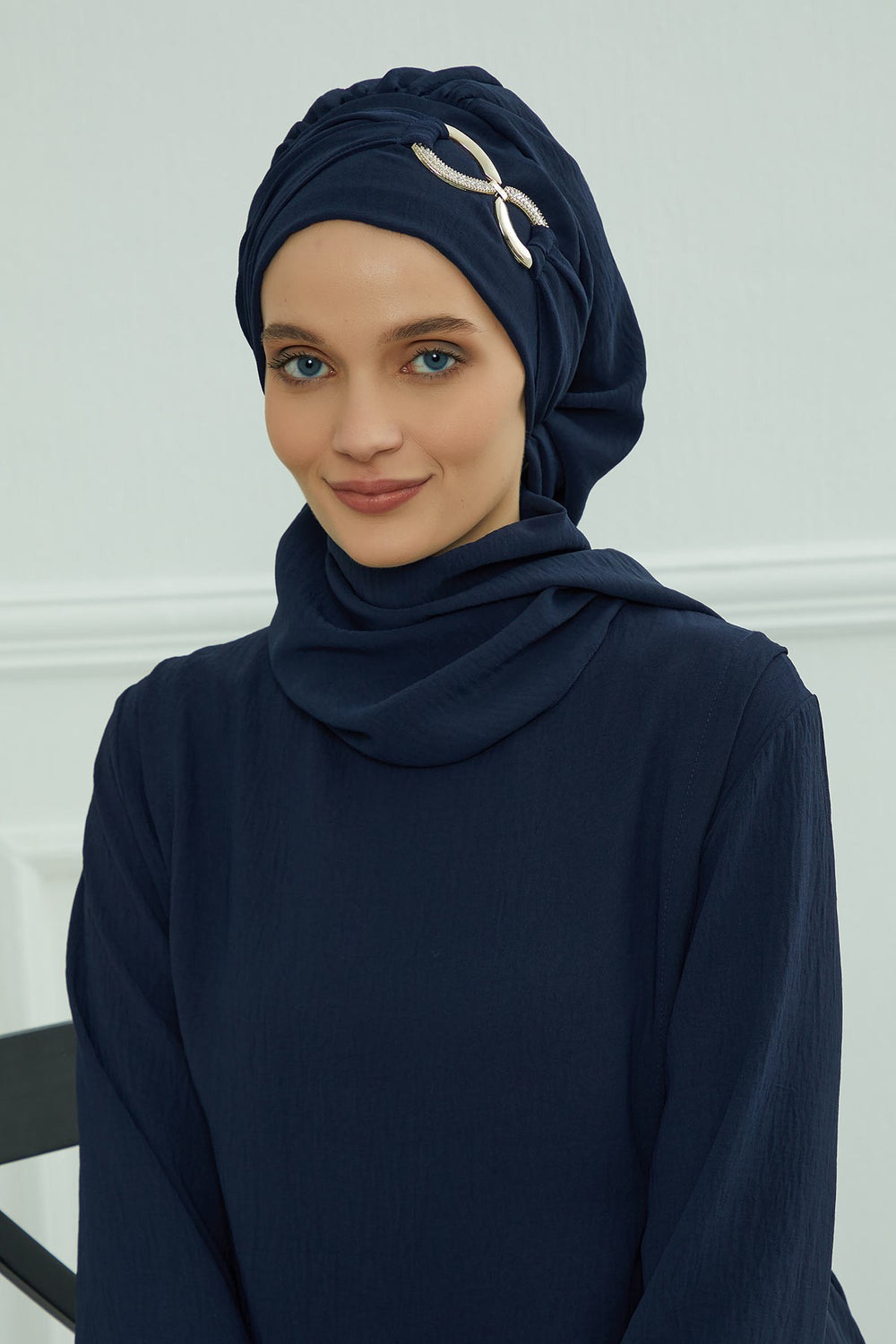 Instant Turban Lightweight Aerobin Scarf Head Turbans with Gorgeous Gold Accessory For Women Headwear Stylish Elegant Design,HT-94 Navy Blue