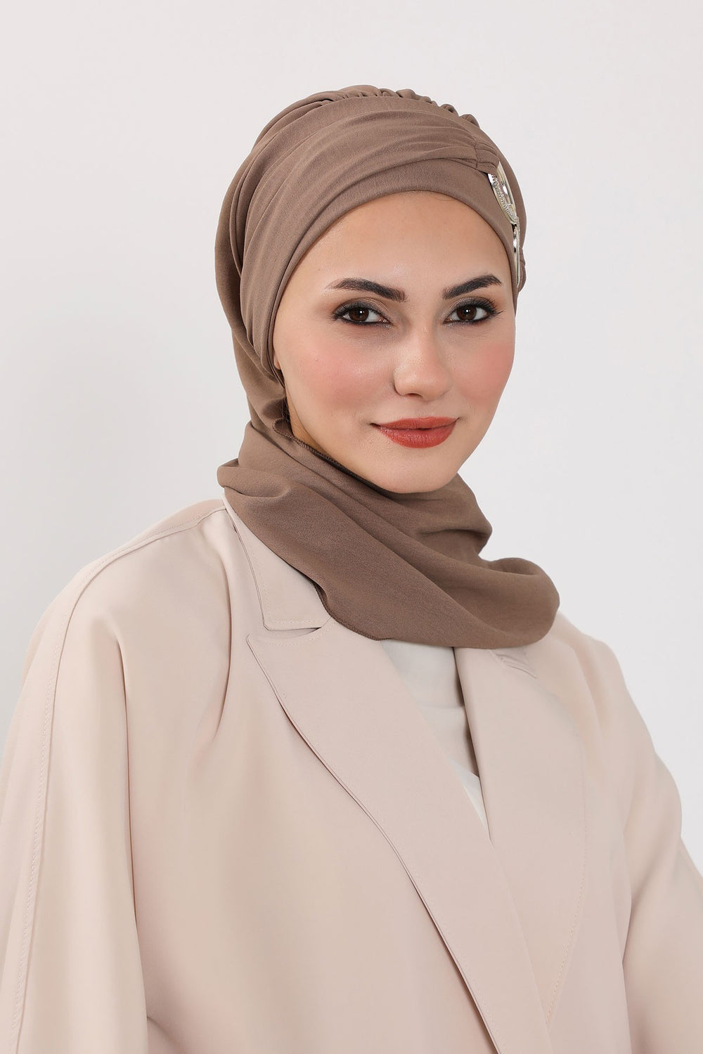 Instant Turban Lightweight Aerobin Scarf Head Turbans with Gorgeous Gold Accessory For Women Headwear Stylish Elegant Design,HT-94 Chocolate