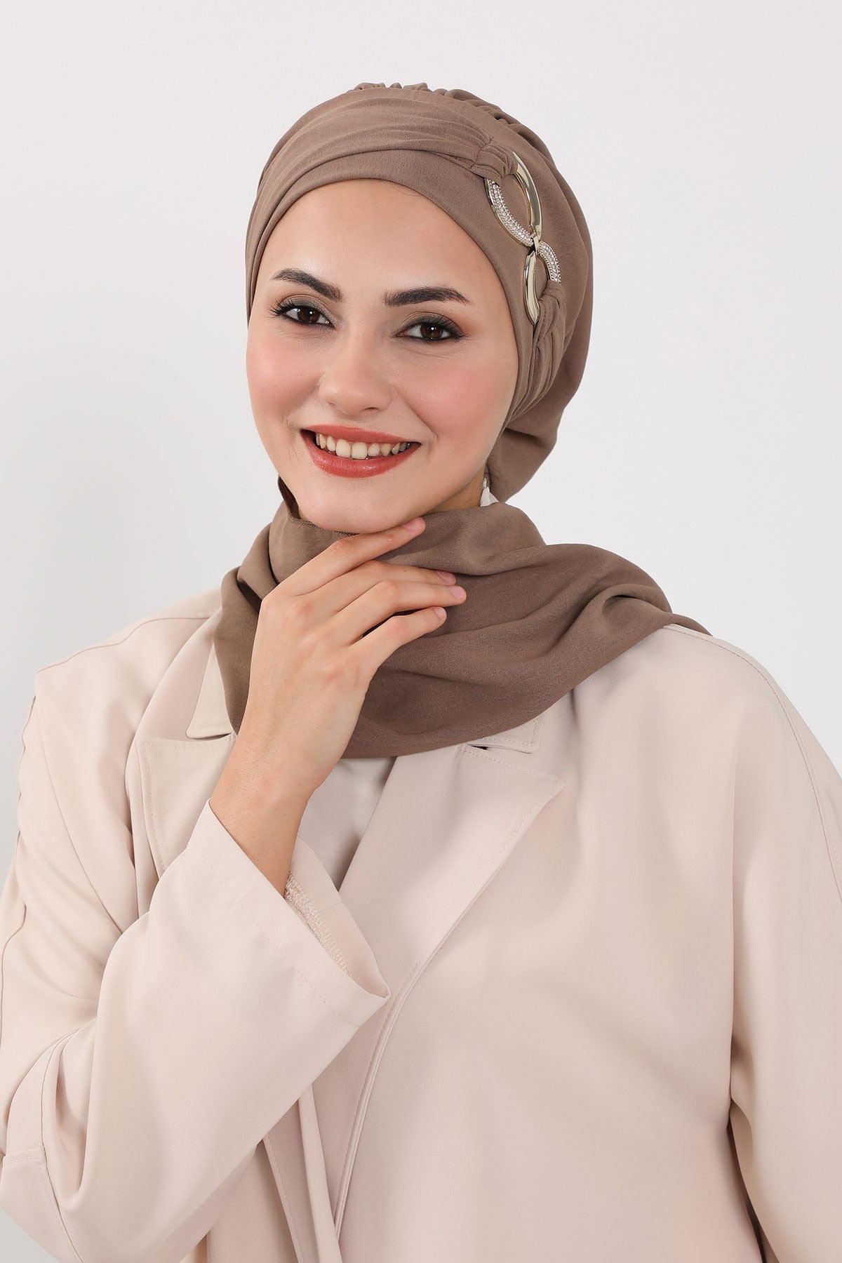 Instant Turban Lightweight Aerobin Scarf Head Turbans with Gorgeous Gold Accessory For Women Headwear Stylish Elegant Design,HT-94 Chocolate