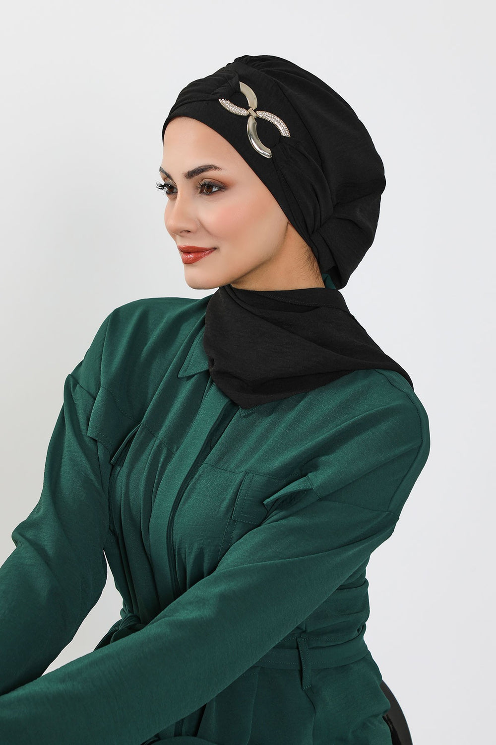 Instant Turban Lightweight Aerobin Scarf Head Turbans with Gorgeous Gold Accessory For Women Headwear Stylish Elegant Design,HT-94 Black