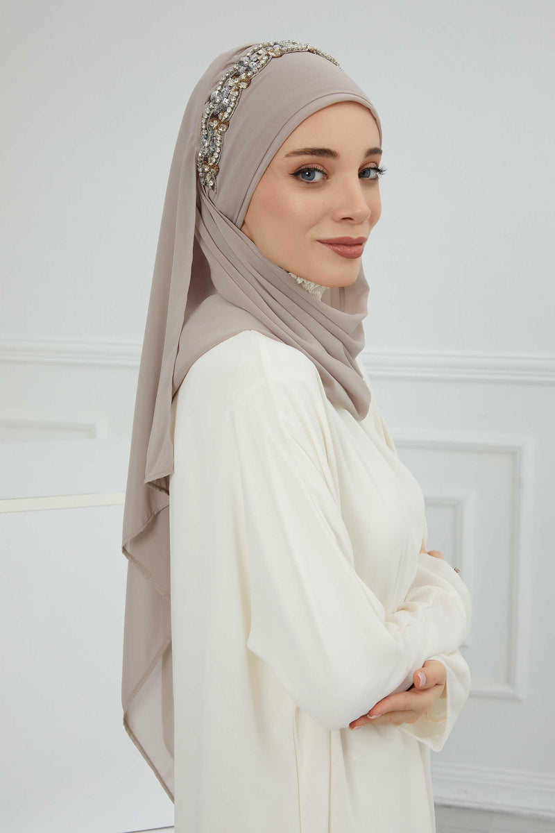 Luxuriöser Abend-Hijab mit eleganten Accessoires, Chiffon-Hochzeits-Hijab für besondere Anlässe mit goldenen oder silbernen Accessoire-Optionen, CPS-100
