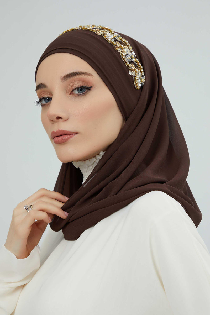 Luxuriöser Abend-Hijab mit eleganten Accessoires, Chiffon-Hochzeits-Hijab für besondere Anlässe mit goldenen oder silbernen Accessoire-Optionen, CPS-100