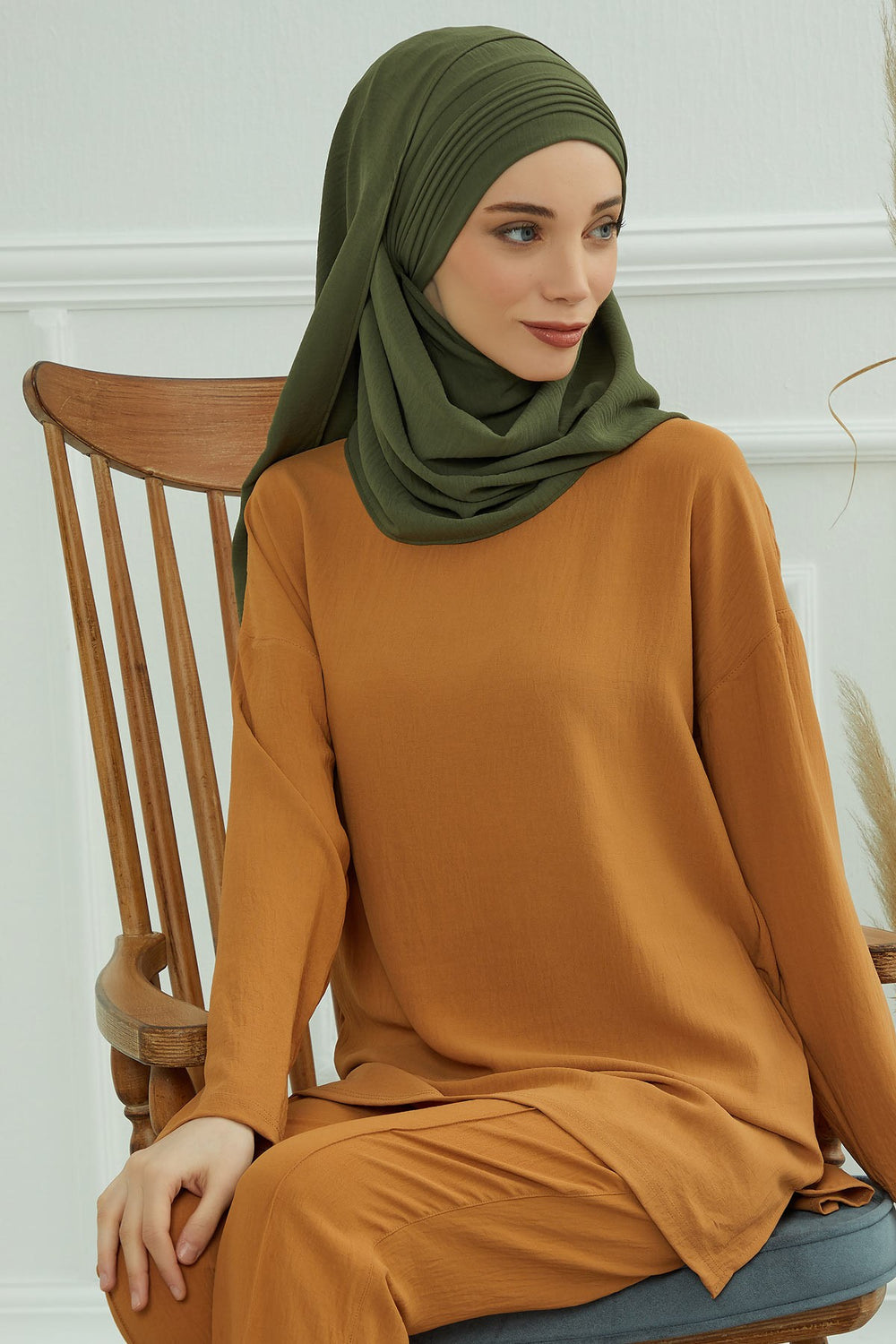 Luxury Instant Pleated Shawl Hijab for Women, Modest Wear Lightweight Aerobin Scarf, Practical Pleated Headscarf for Work, Travel & Events,CPS-90 Army Green