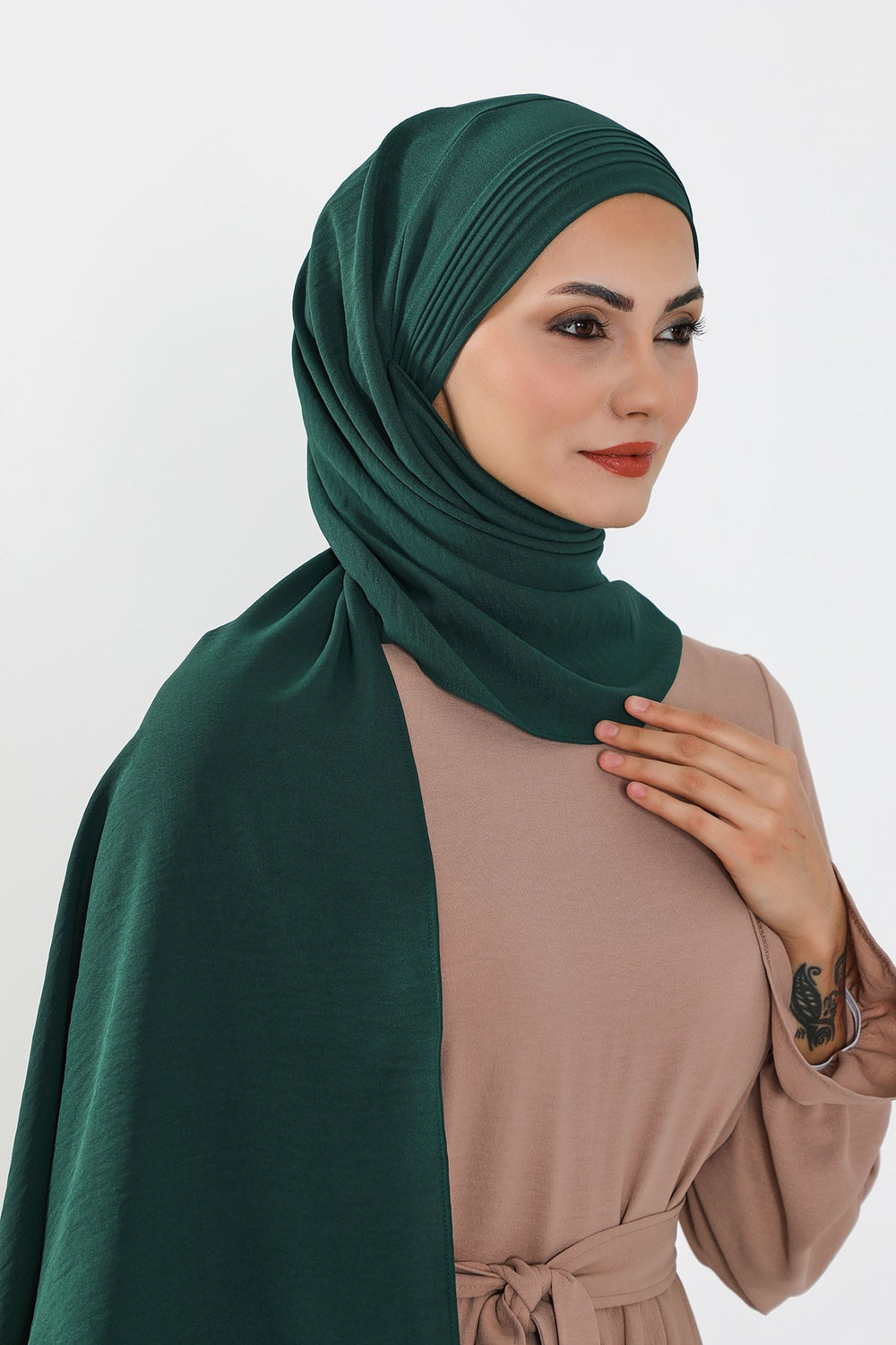 Luxury Instant Pleated Shawl Hijab for Women, Modest Wear Lightweight Aerobin Scarf, Practical Pleated Headscarf for Work, Travel & Events,CPS-90 Dark Green