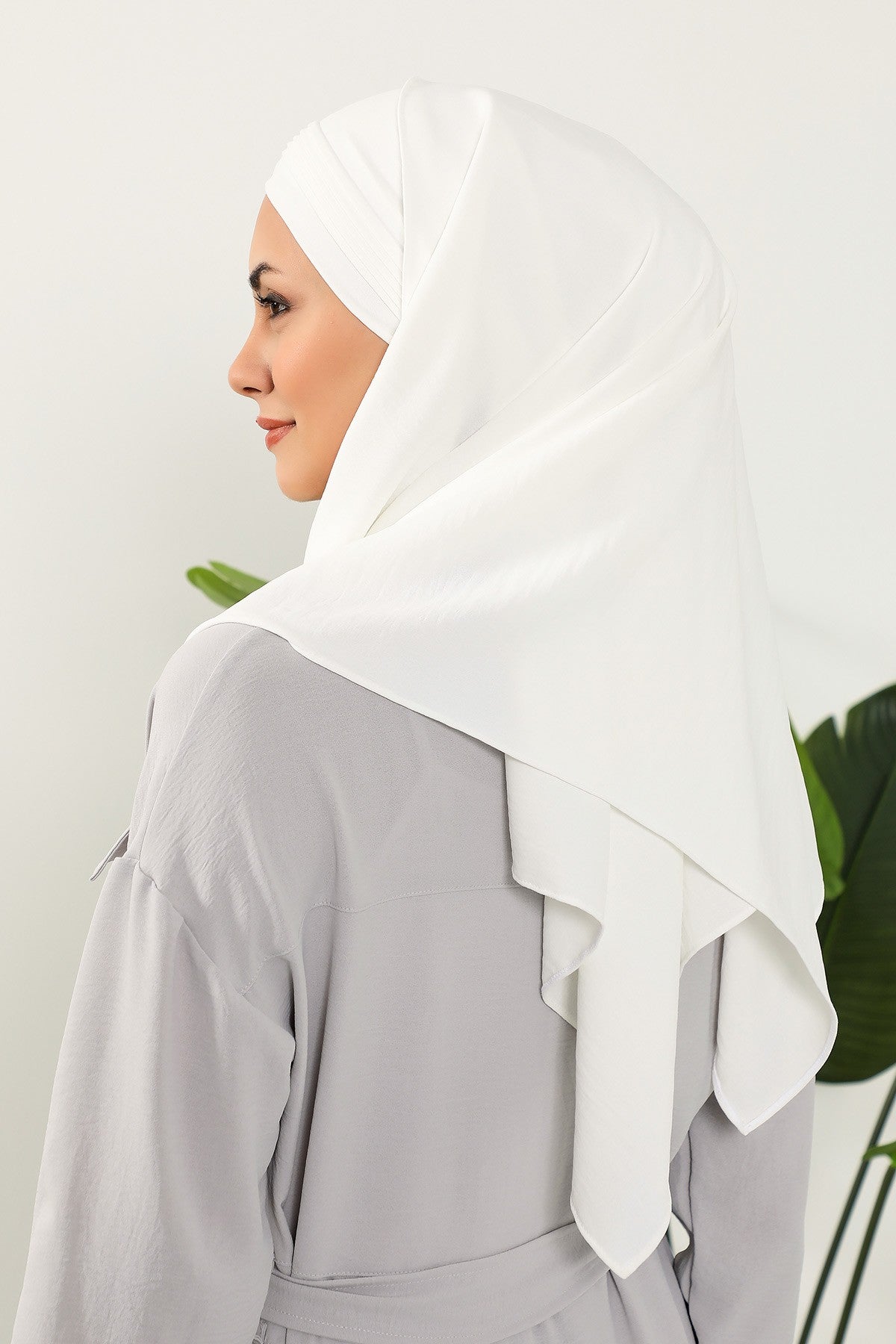Luxury Instant Pleated Shawl Hijab for Women, Modest Wear Lightweight Aerobin Scarf, Practical Pleated Headscarf for Work, Travel & Events,CPS-90 Ecru