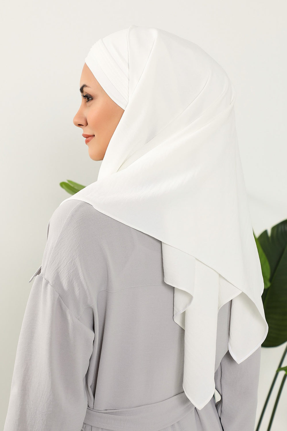 Luxury Instant Pleated Shawl Hijab for Women, Modest Wear Lightweight Aerobin Scarf, Practical Pleated Headscarf for Work, Travel & Events,CPS-90 Ecru