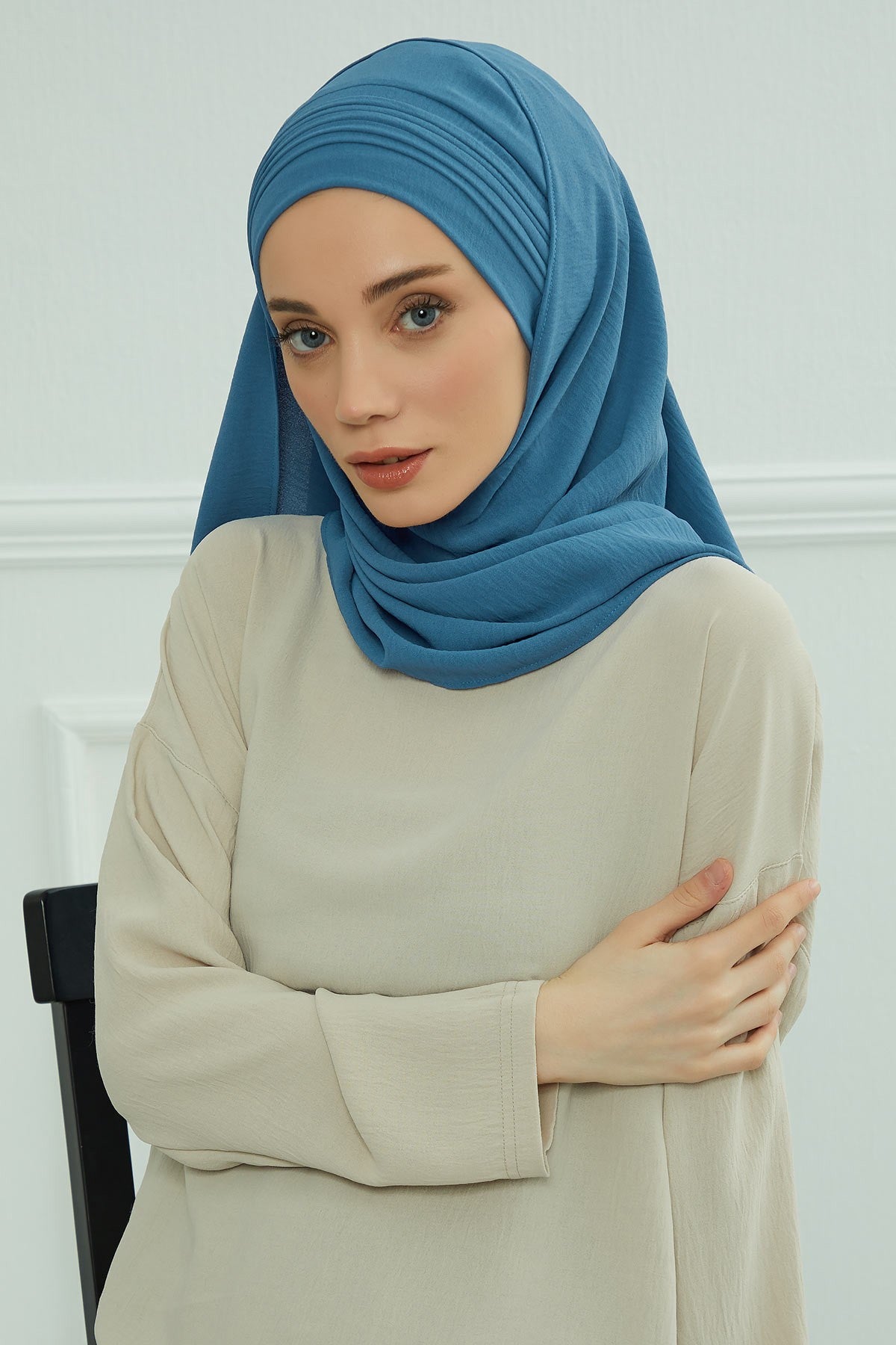 Luxury Instant Pleated Shawl Hijab for Women, Modest Wear Lightweight Aerobin Scarf, Practical Pleated Headscarf for Work, Travel & Events,CPS-90 İndigo