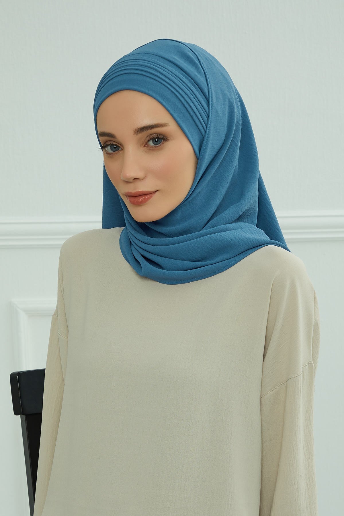 Luxury Instant Pleated Shawl Hijab for Women, Modest Wear Lightweight Aerobin Scarf, Practical Pleated Headscarf for Work, Travel & Events,CPS-90 İndigo