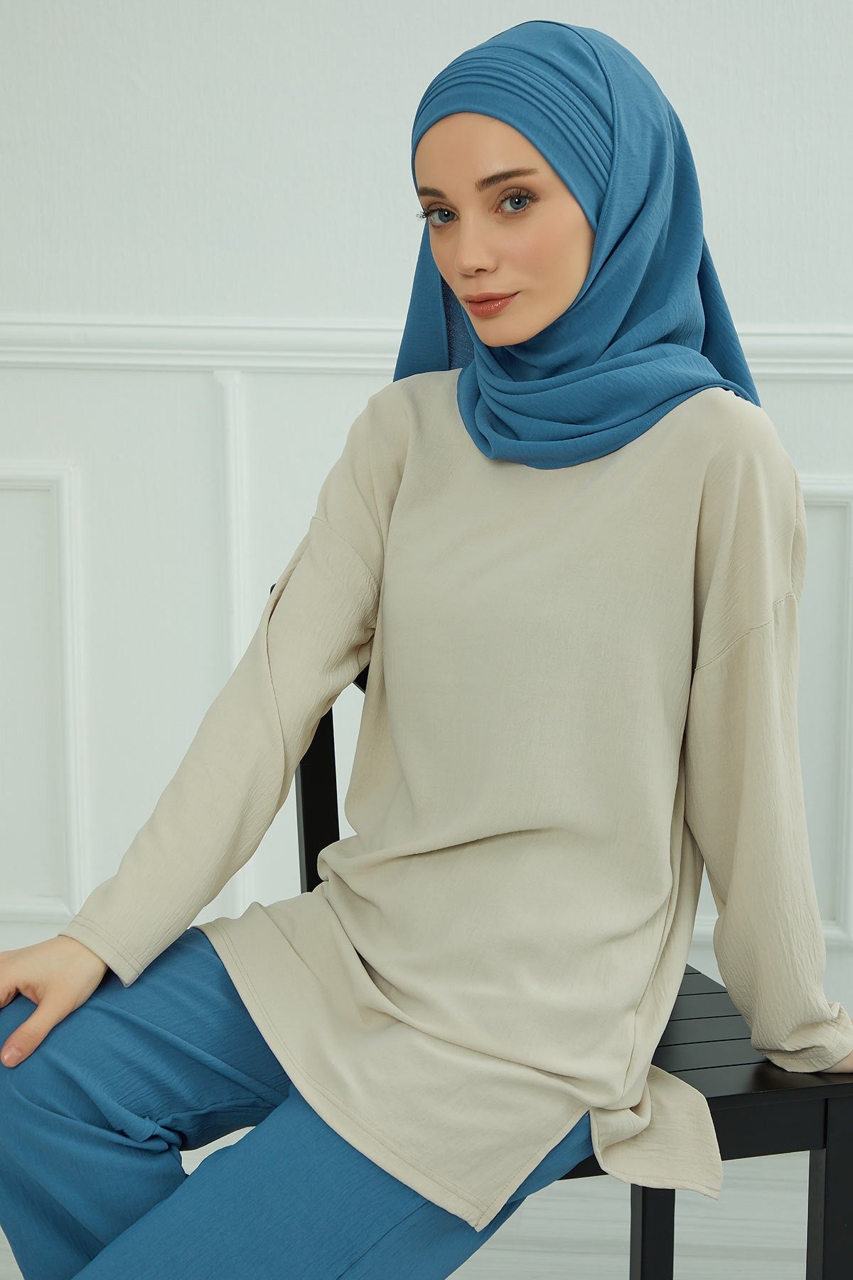 Luxury Instant Pleated Shawl Hijab for Women, Modest Wear Lightweight Aerobin Scarf, Practical Pleated Headscarf for Work, Travel & Events,CPS-90 İndigo