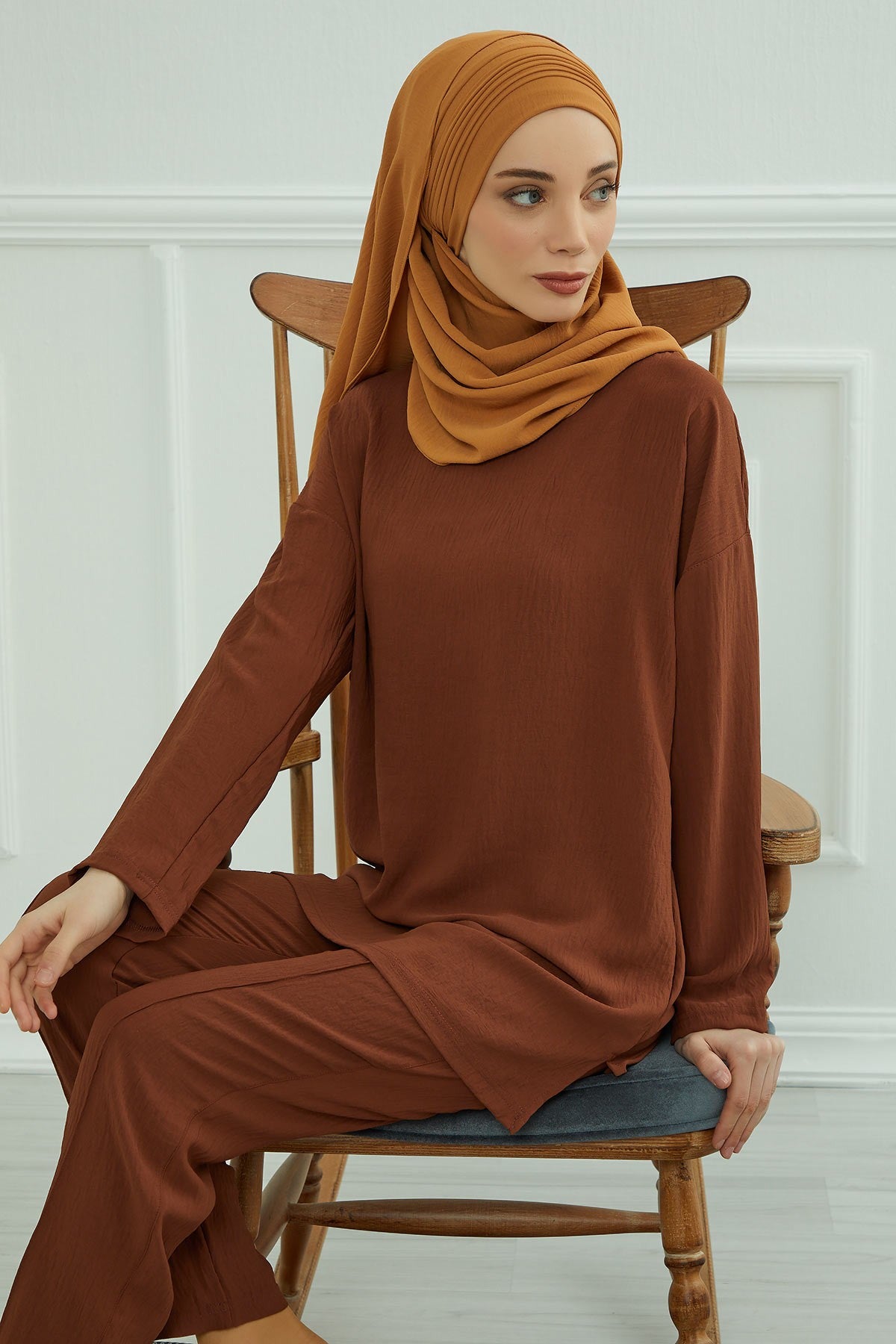 Luxury Instant Pleated Shawl Hijab for Women, Modest Wear Lightweight Aerobin Scarf, Practical Pleated Headscarf for Work, Travel & Events,CPS-90 Tawny Brown