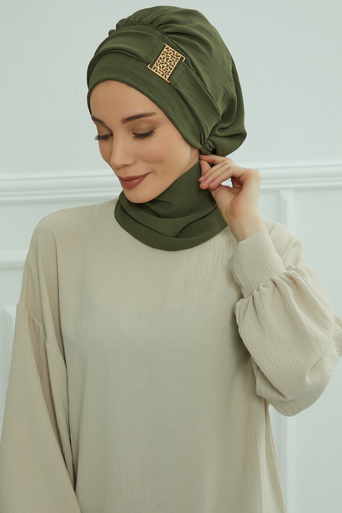 Modest Fashion Instant Aerobin Turban with Leopard Pattern Accessory, Pre-Tied Aerobin Hijab with Chic Metal Accessory,HT-11A Army Green