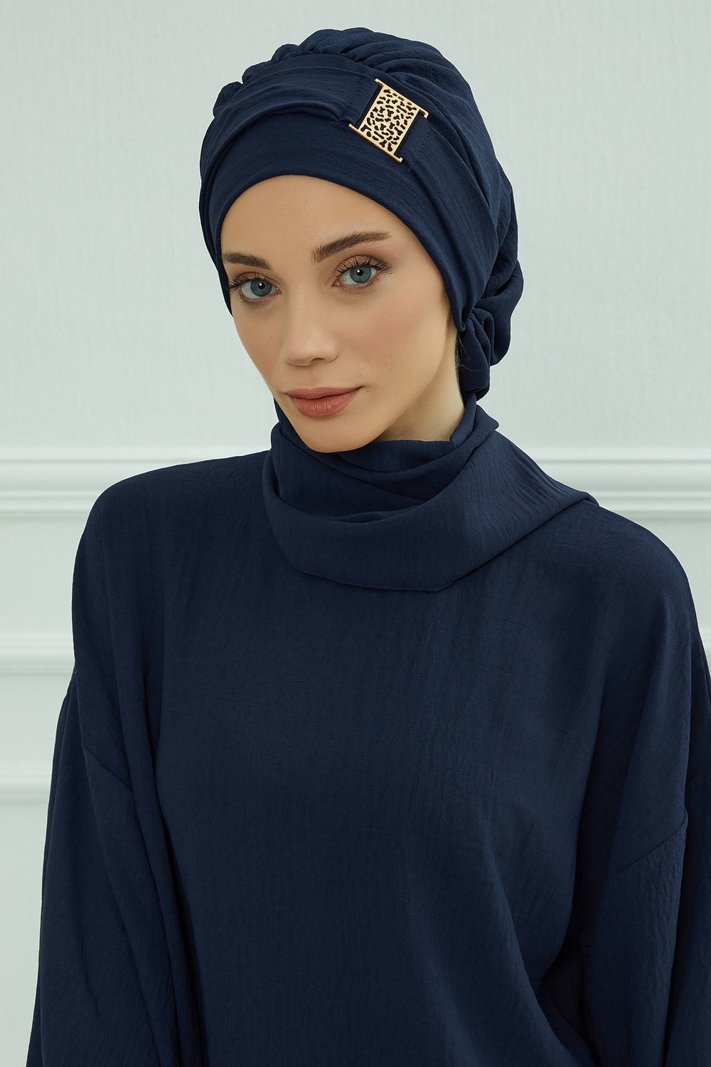 Modest Fashion Instant Aerobin Turban with Leopard Pattern Accessory, Pre-Tied Aerobin Hijab with Chic Metal Accessory,HT-11A Navy Blue