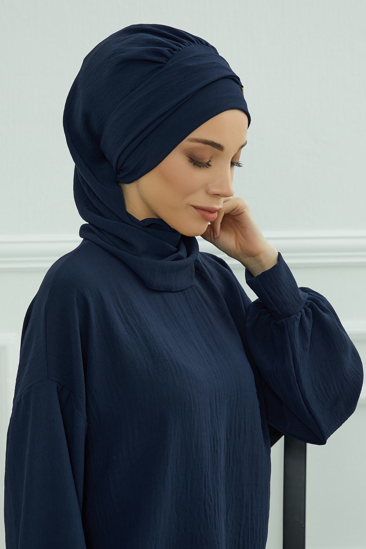 Modest Fashion Instant Aerobin Turban with Leopard Pattern Accessory, Pre-Tied Aerobin Hijab with Chic Metal Accessory,HT-11A Navy Blue