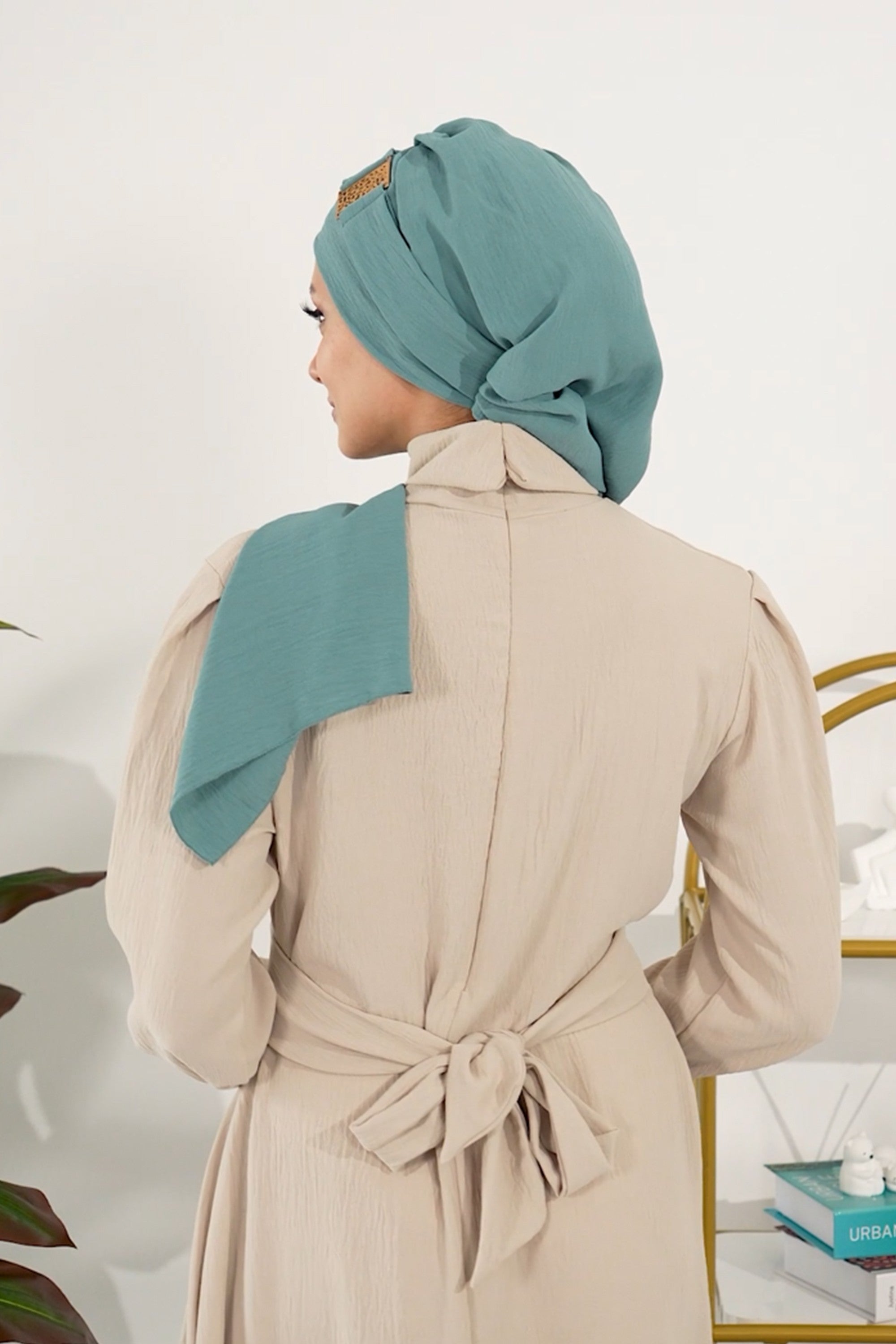 Modest Fashion Instant Aerobin Turban with Leopard Pattern Accessory, Pre-Tied Aerobin Hijab with Chic Metal Accessory,HT-11A Mint Green