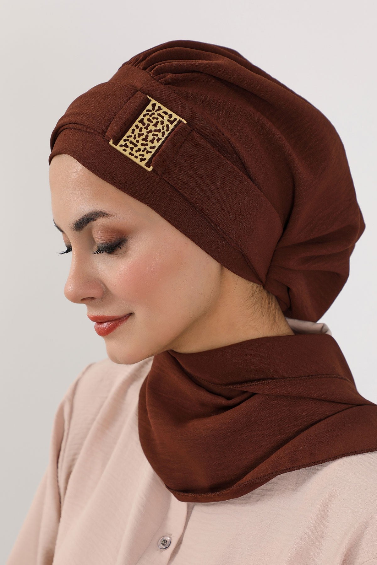 Modest Fashion Instant Aerobin Turban with Leopard Pattern Accessory, Pre-Tied Aerobin Hijab with Chic Metal Accessory,HT-11A Brown