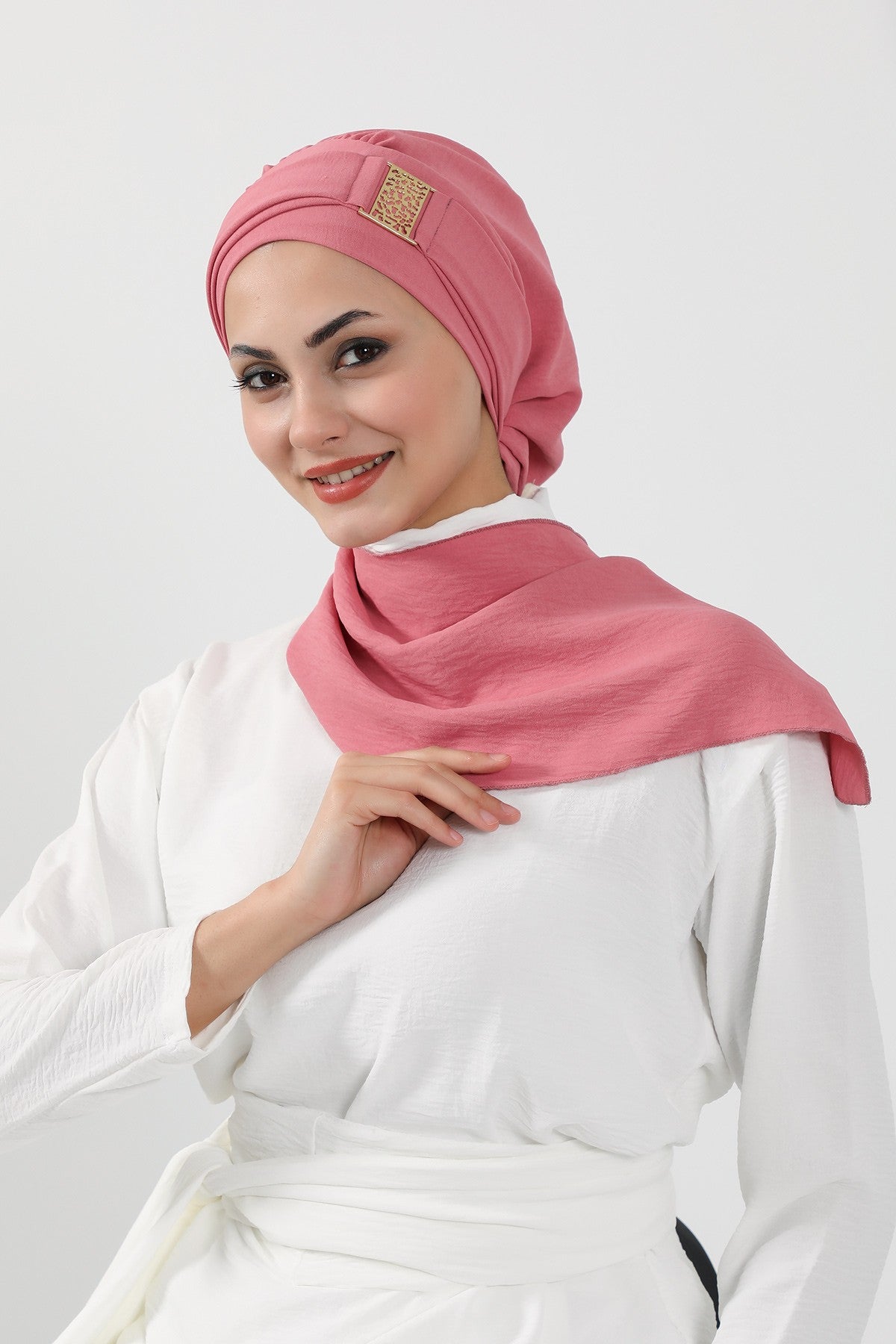 Modest Fashion Instant Aerobin Turban with Leopard Pattern Accessory, Pre-Tied Aerobin Hijab with Chic Metal Accessory,HT-11A Dark Pink