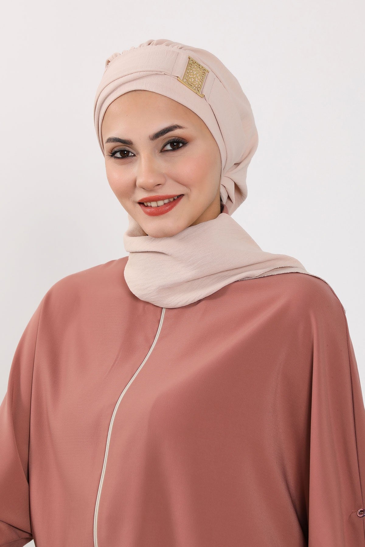 Modest Fashion Instant Aerobin Turban with Leopard Pattern Accessory, Pre-Tied Aerobin Hijab with Chic Metal Accessory,HT-11A Stone